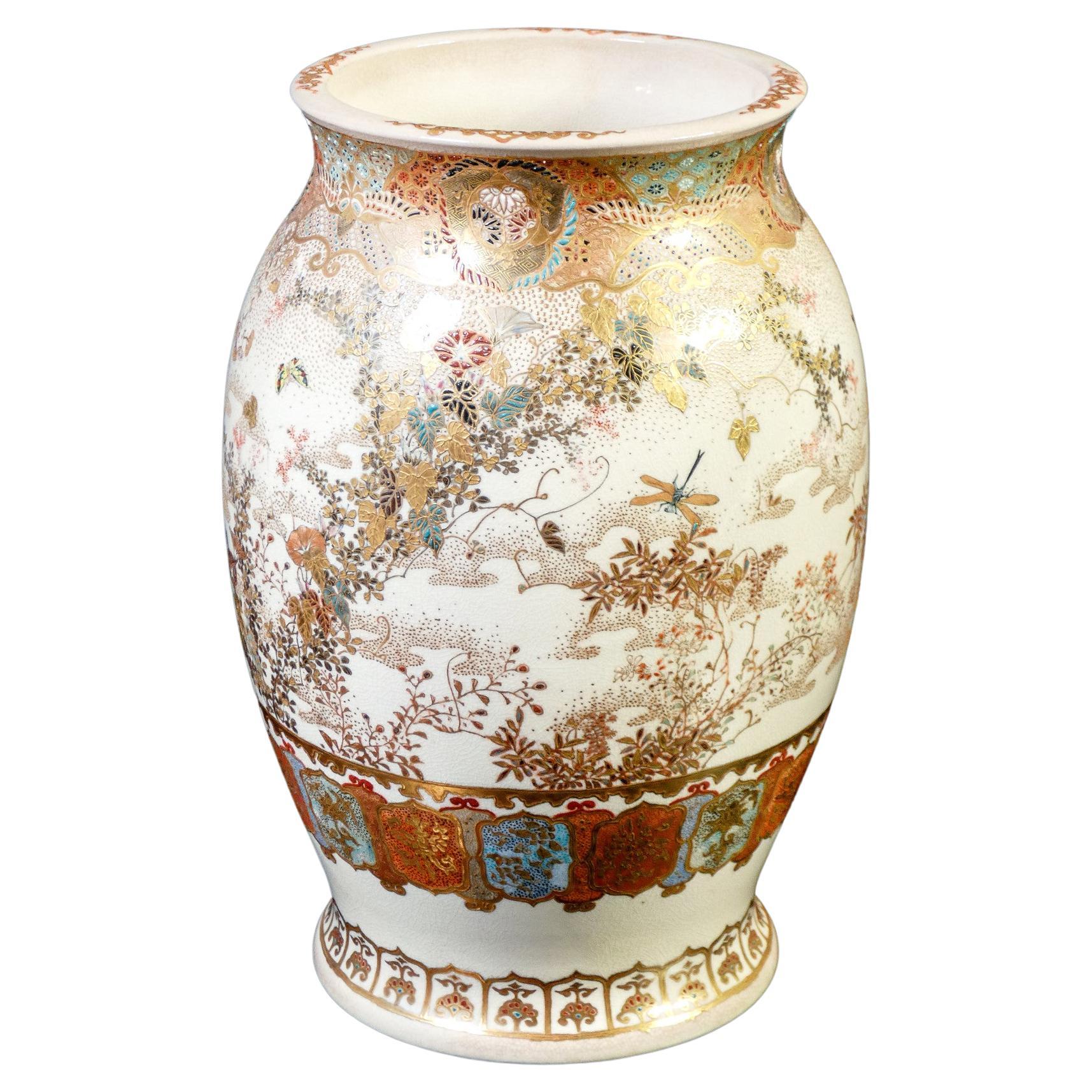 Japanese Satsuma Vase in Ceramic and Polychrome Enamel, Meiji Period 1800 For Sale
