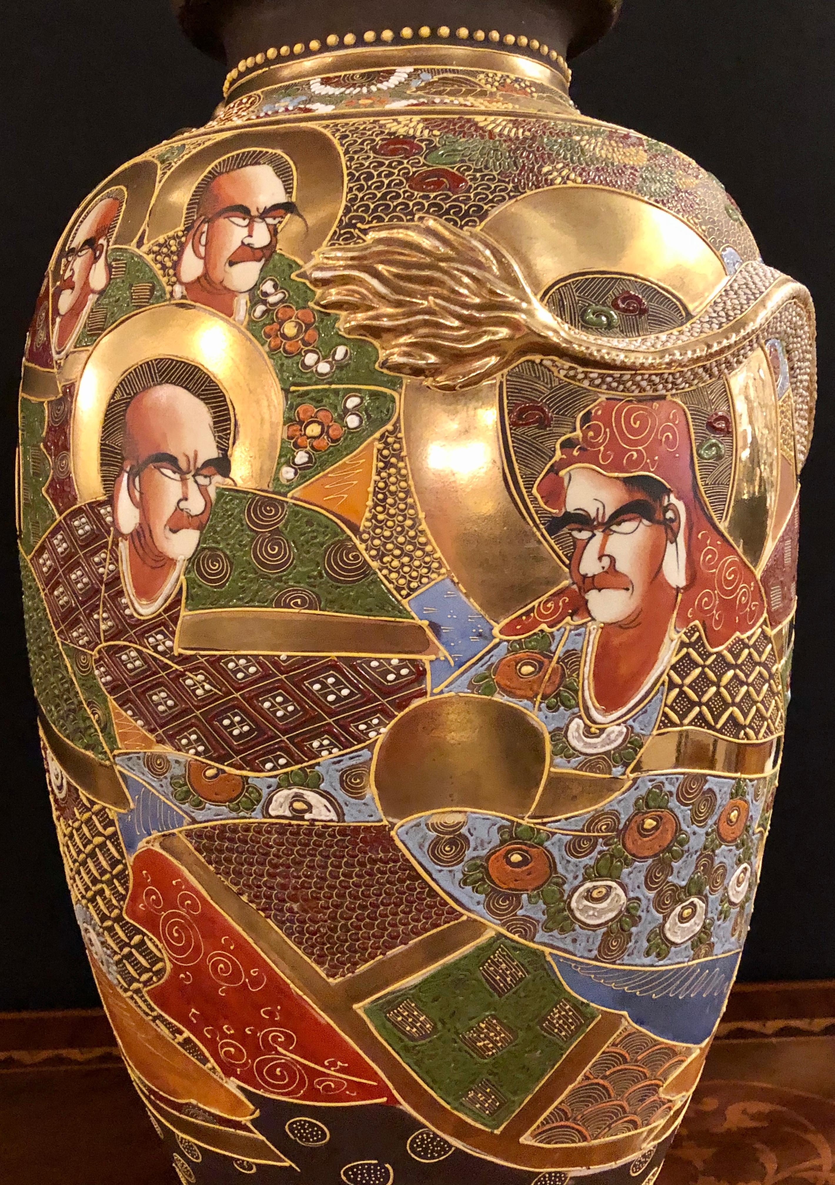 Japanese Satsuma Vase Large and Impressive Gilt Gold Dragon Decorated, Signed 1