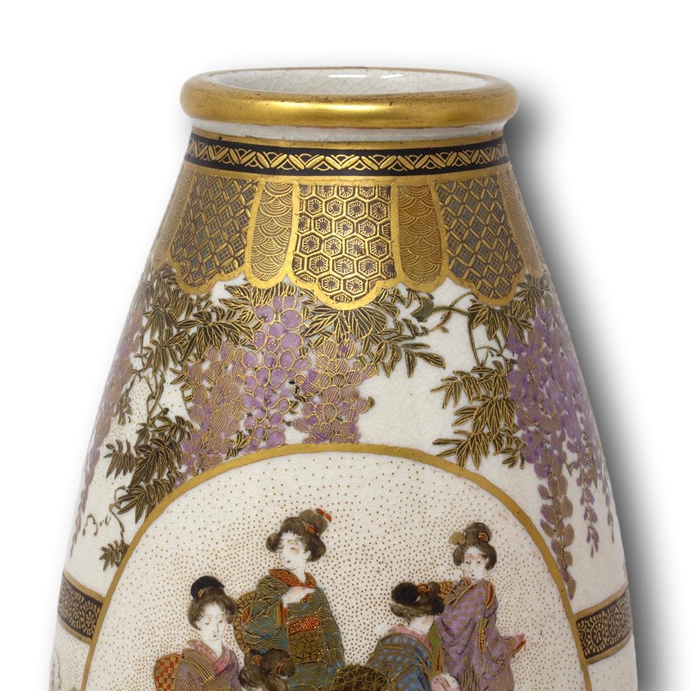 Paire de vases japonais Satsuma par Senzan Période Meiji en vente 9