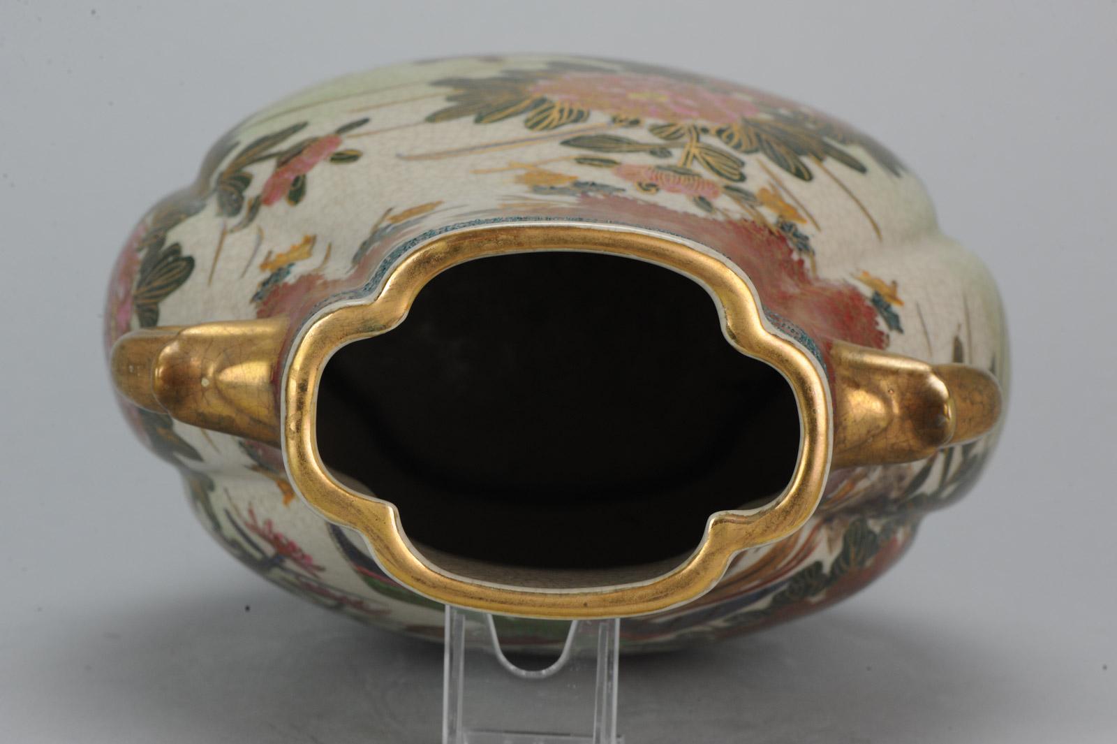 Cotto Vaso giapponese Satsuma con uccelli, XX secolo, periodo Taisho in vendita