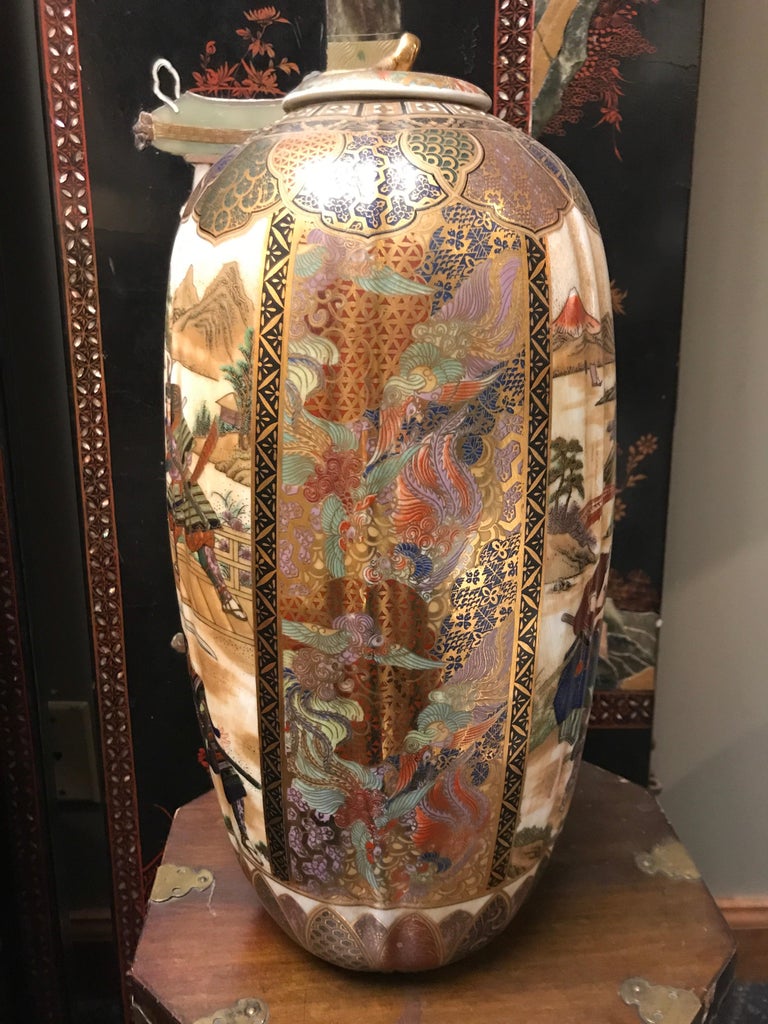 Japanese Satsuma Vase with Lid For Sale at 1stDibs