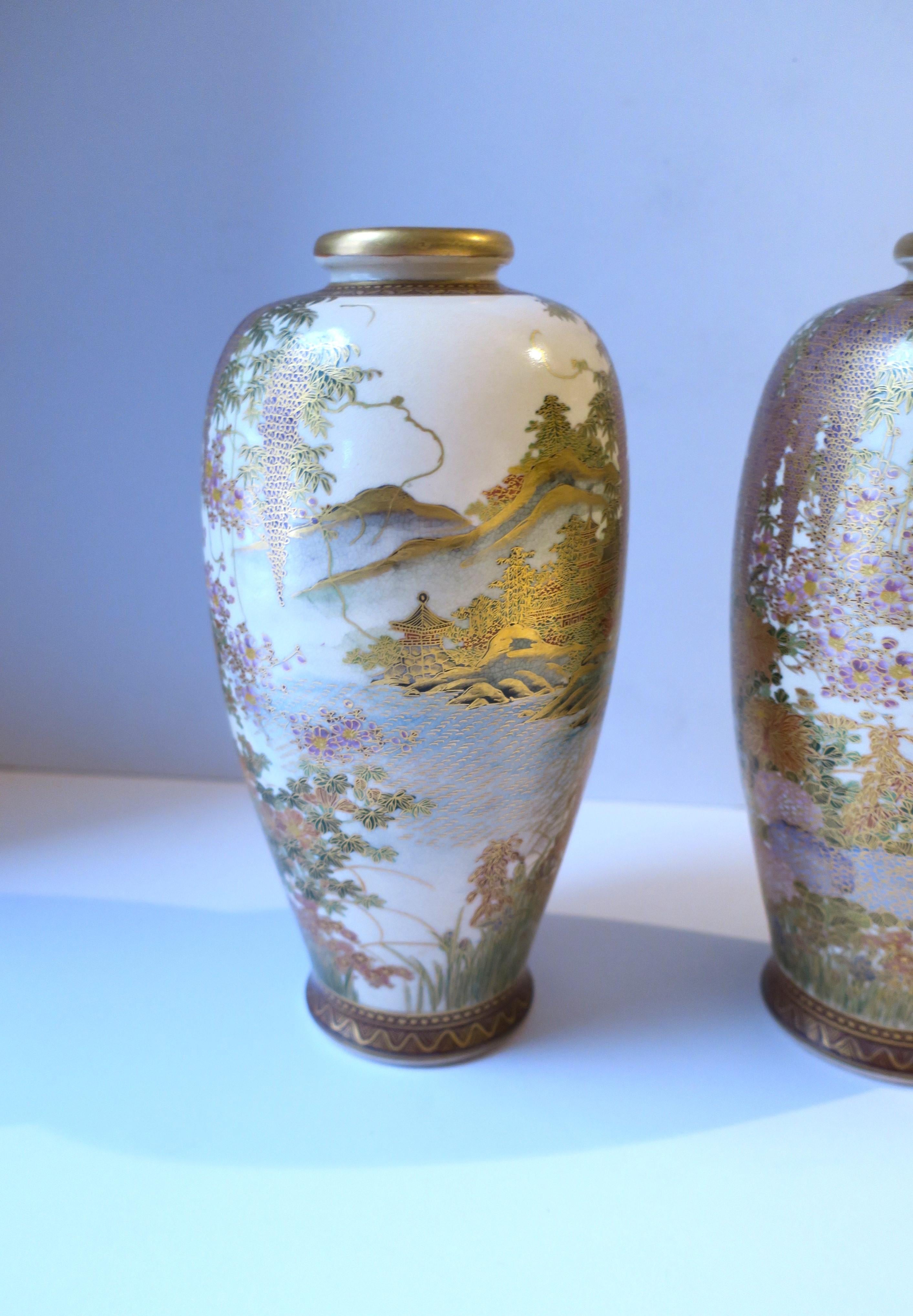 Japanese Satsuma Vases, Pair For Sale 3
