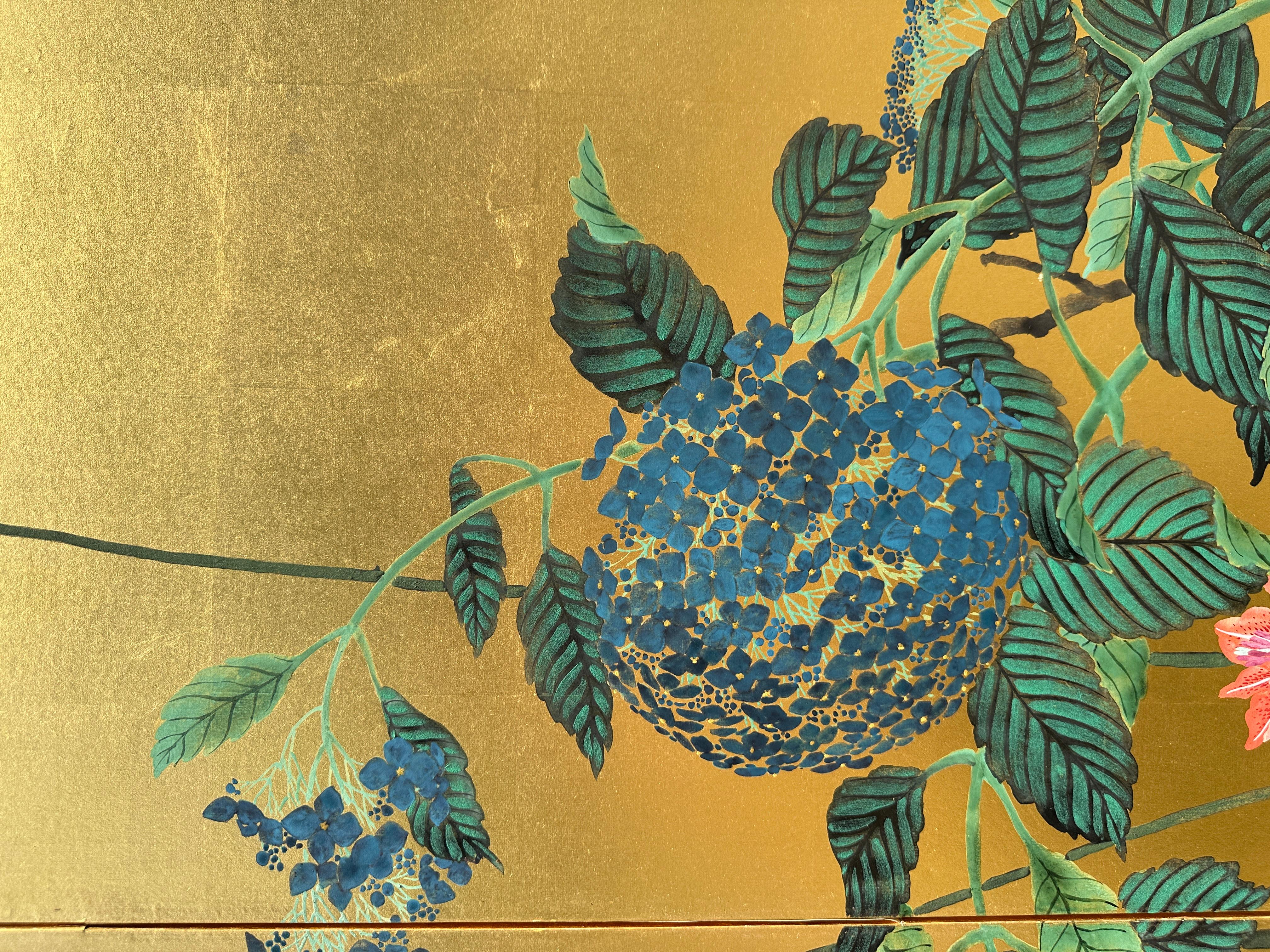 Hand-Crafted Japanese screen: Summer Breeze on Gold For Sale