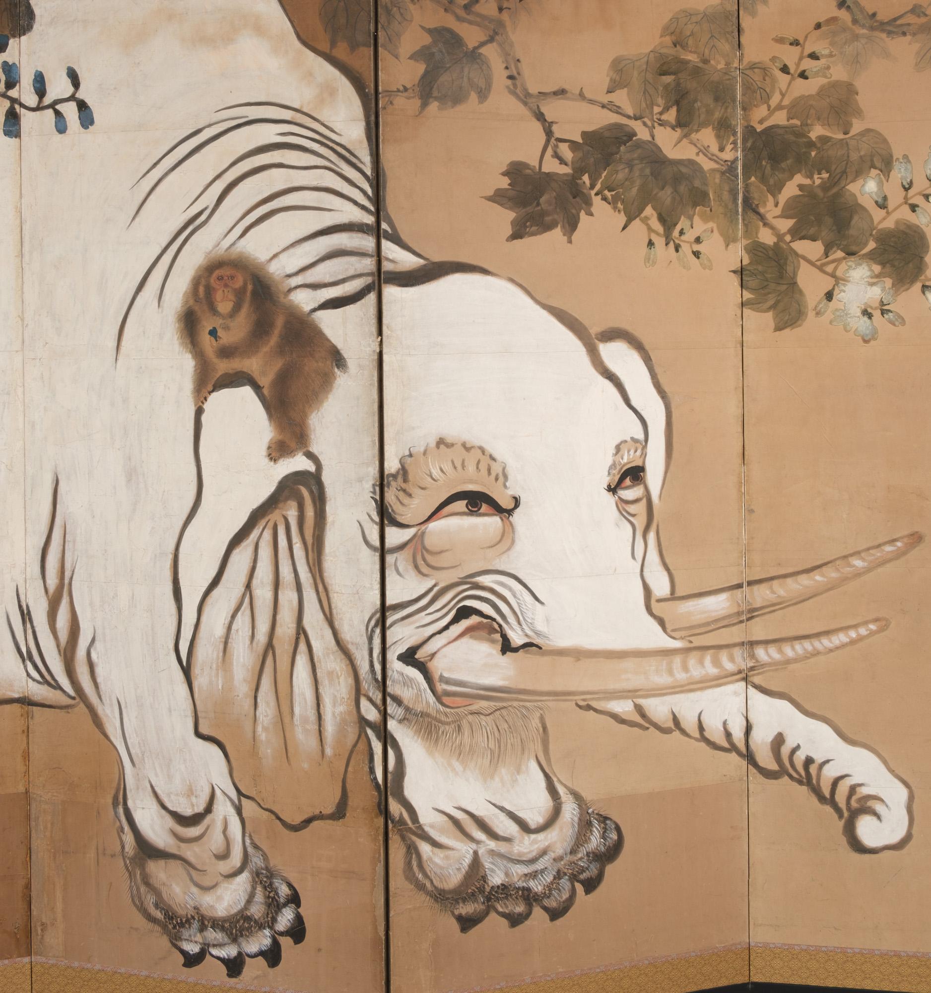 Japanese screen with a painting of an large elephant & monkey by Mori Kanson 森間村 13