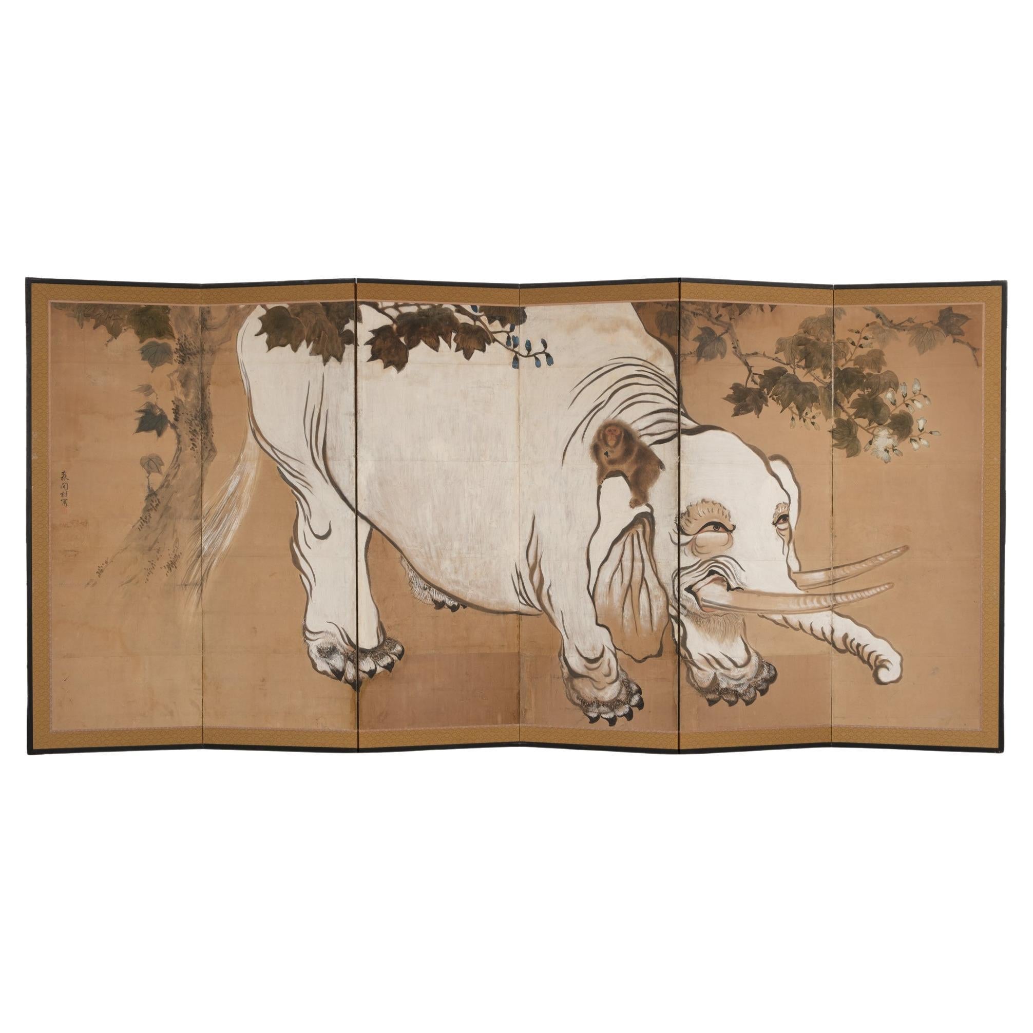 Japanese screen with a painting of an large elephant & monkey by Mori Kanson 森間村 For Sale