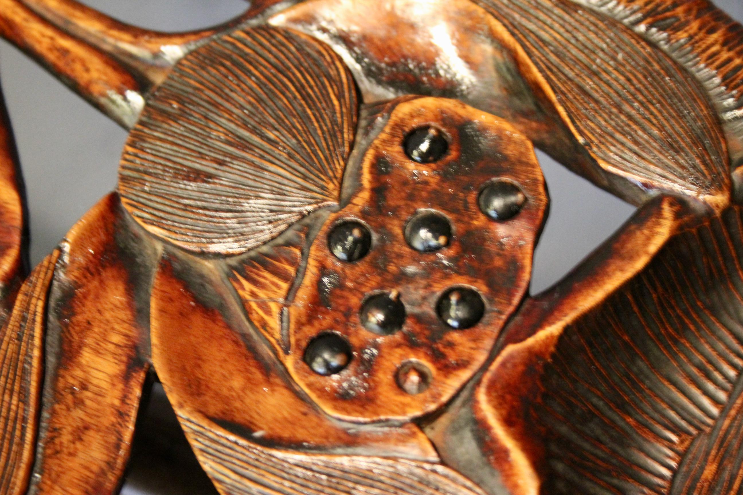 Guéridon sculpté japonais en vente 5