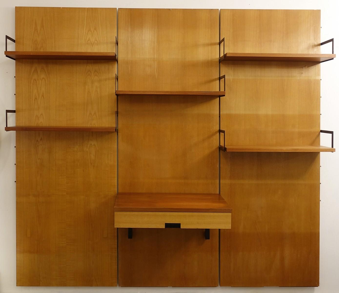Japanese Serie modular wall unit by Cees Braakman for Ums-Pastoe.
 