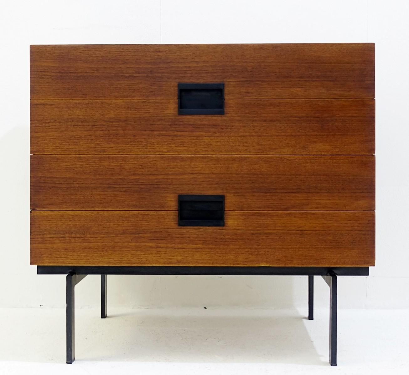 Japanese series chest of drawers by Cees Braakman for Pastoe, 1950s.