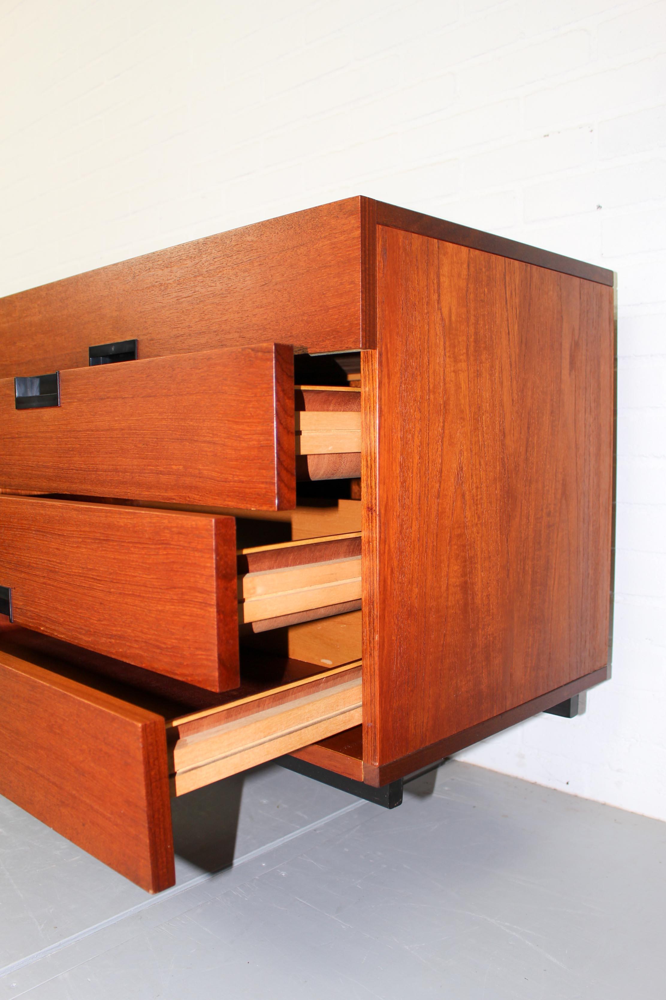 Japanese Series Du03 Credenza by Cees Braakman for Pastoe, 1950s In Good Condition In Appeltern, Gelderland