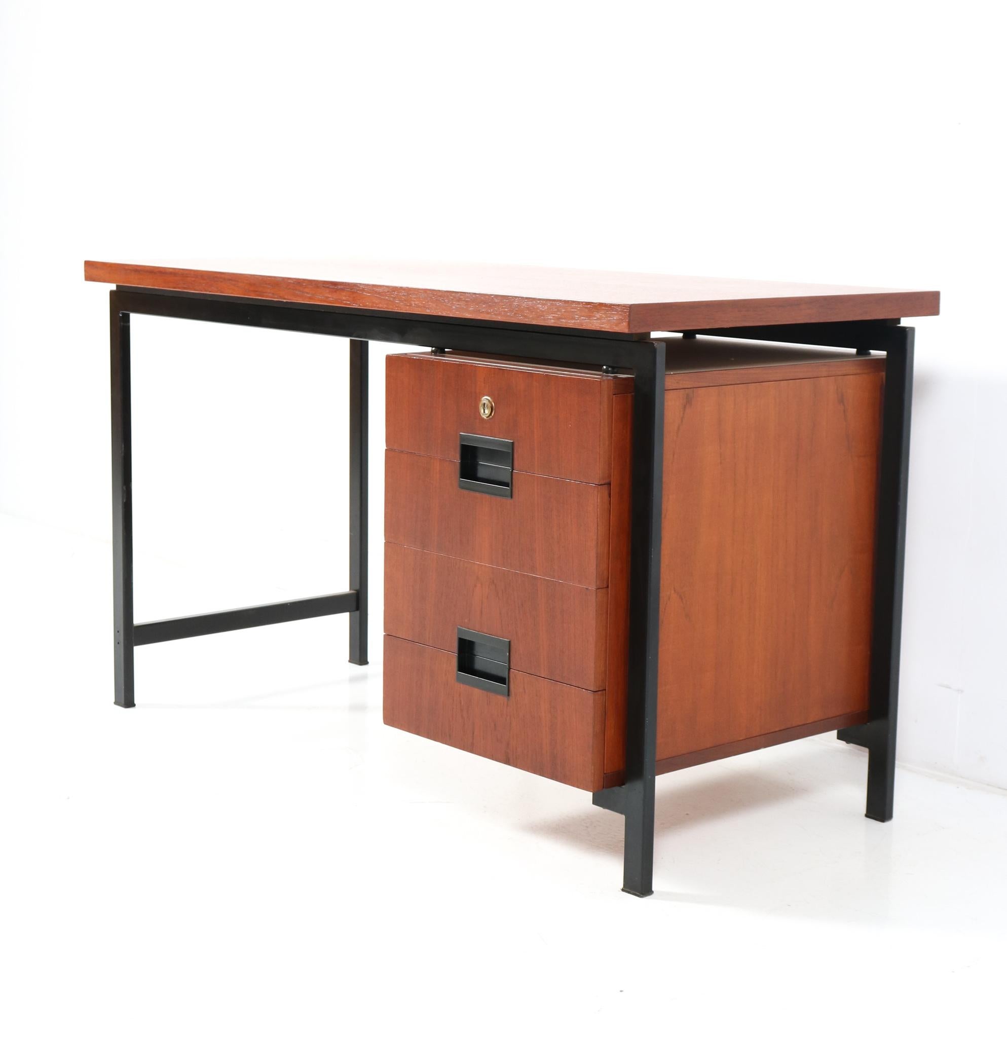 Mid-20th Century Japanese Series EU01 Teak Desk by Cees Braakman for Pastoe, 1958