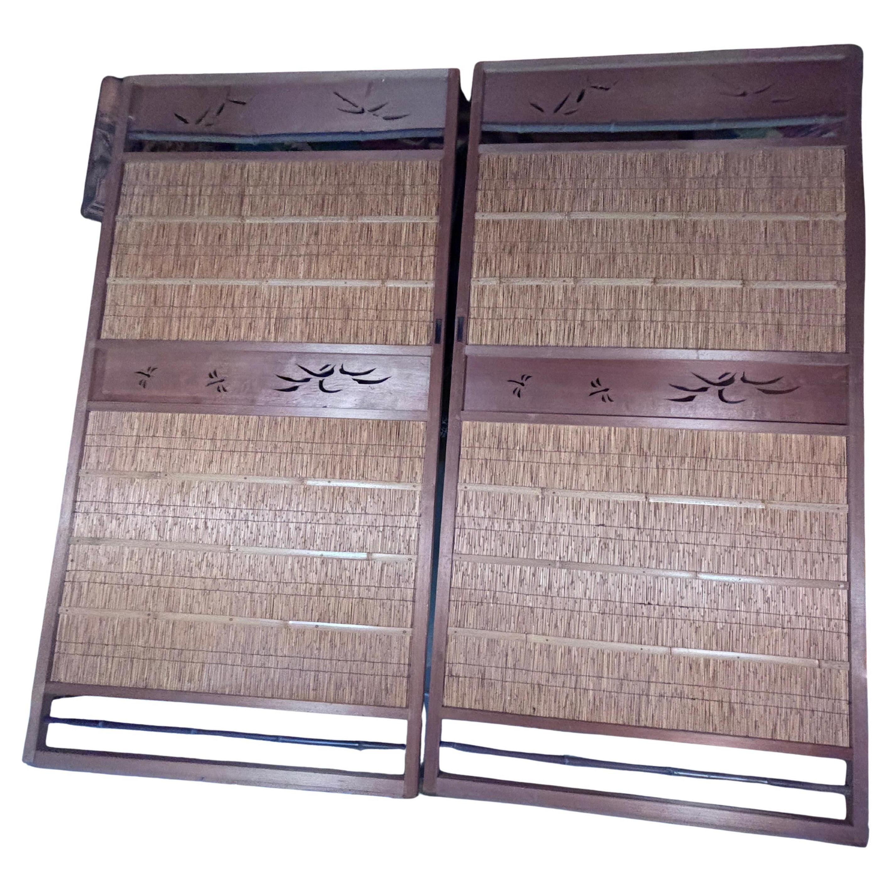 Taisho Set di due eccellenti uccelli e libellule Shoji giapponesi per le porte in vendita