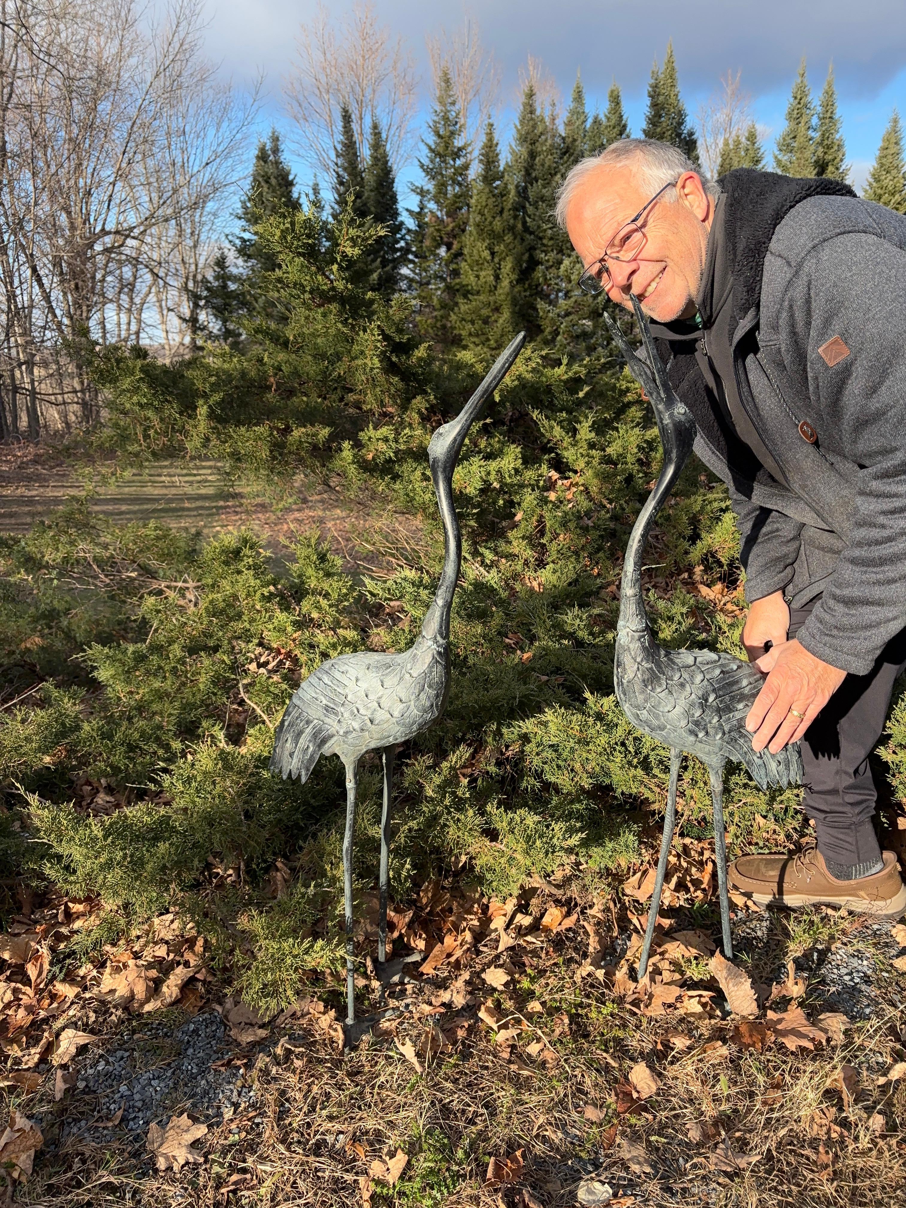 Just received from our last shipment from Japan, a fine set two (2)  bronze garden red crested cranes

Japan, this fine set of cranes are both of larger scale hand caste bronze finely detailed red crested cranes. Attractive variegated green patina