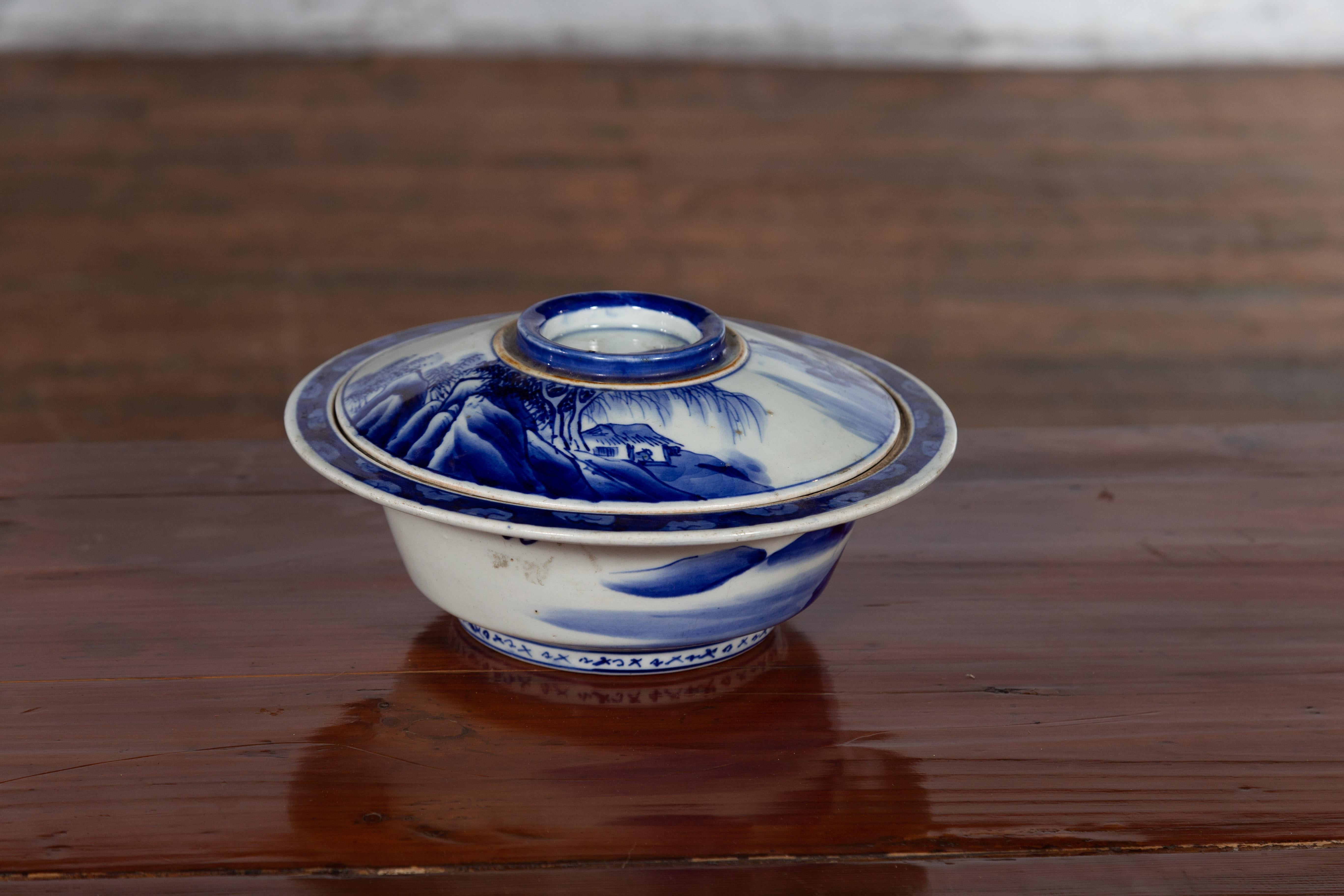 Japanese Seto Porcelain Vegetable Bowl with Hand-Painted Blue and White Décor In Good Condition For Sale In Yonkers, NY
