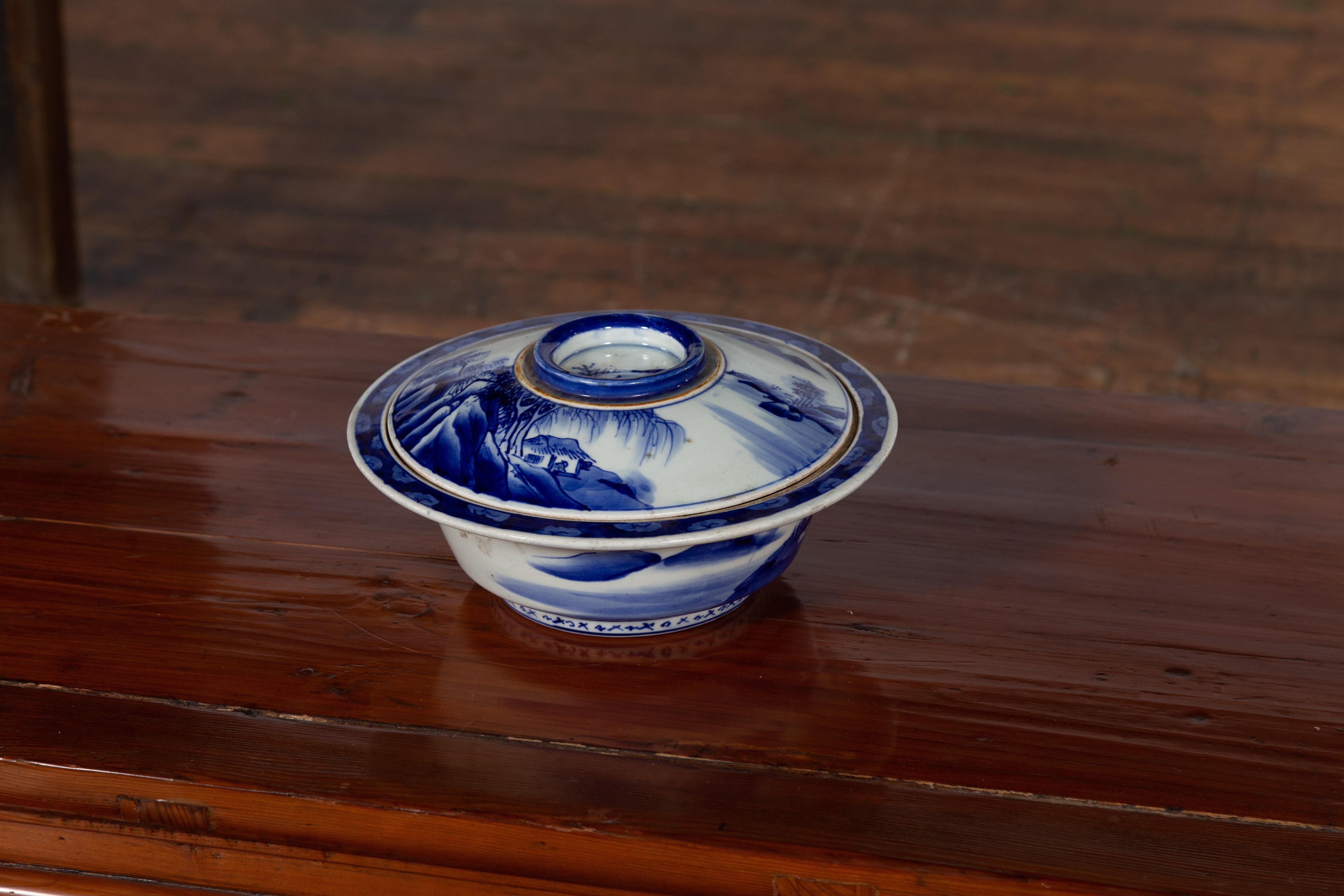 20th Century Japanese Seto Porcelain Vegetable Bowl with Hand-Painted Blue and White Décor For Sale