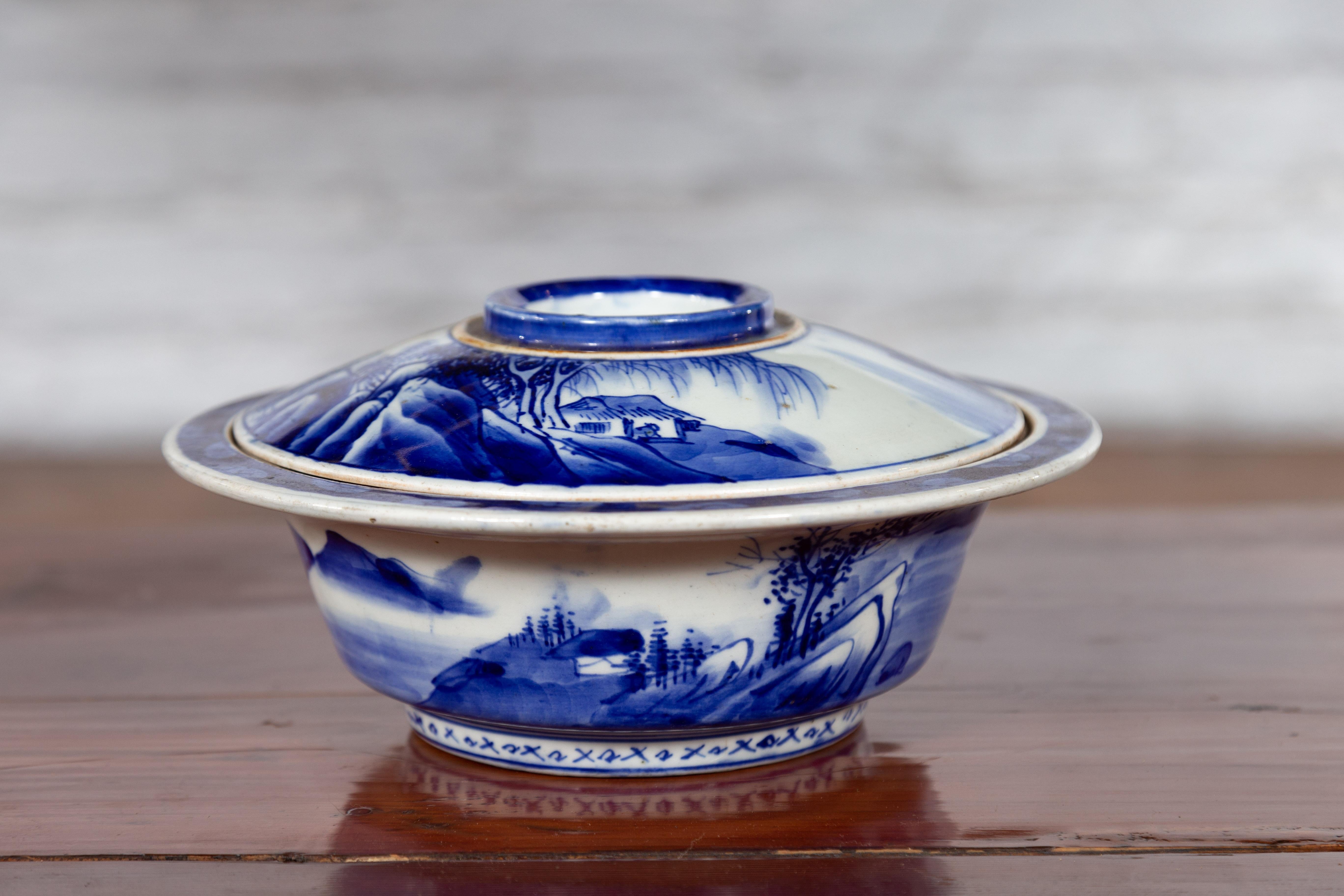 Japanese Seto Porcelain Vegetable Bowl with Hand-Painted Blue and White Décor For Sale 3