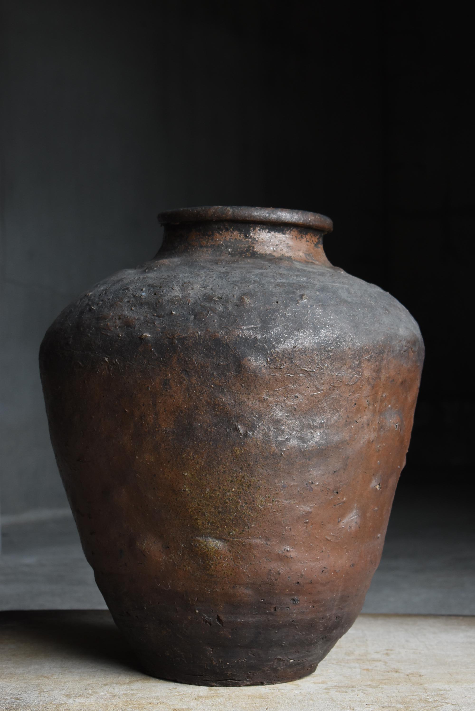 Japanese Antique Shigaraki Ware 17th Century / Pottery Vase Vessel Wabi Sabi For Sale 2