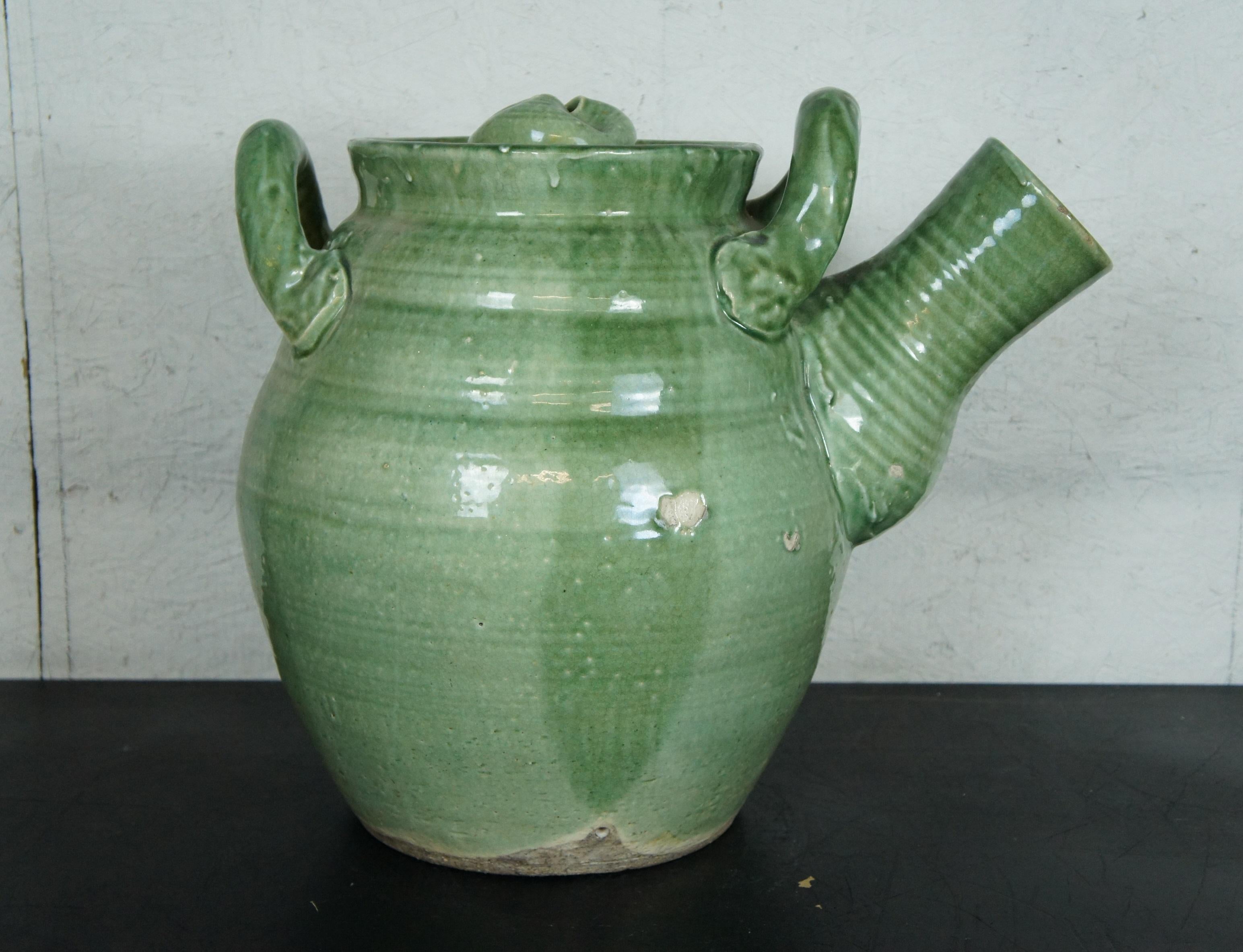 Japanische Shigaraki-Teekanne/Wasserkrug/Krug aus Steingut mit grüner Glasur und Steinguttöpferwaren, japanisch, 19