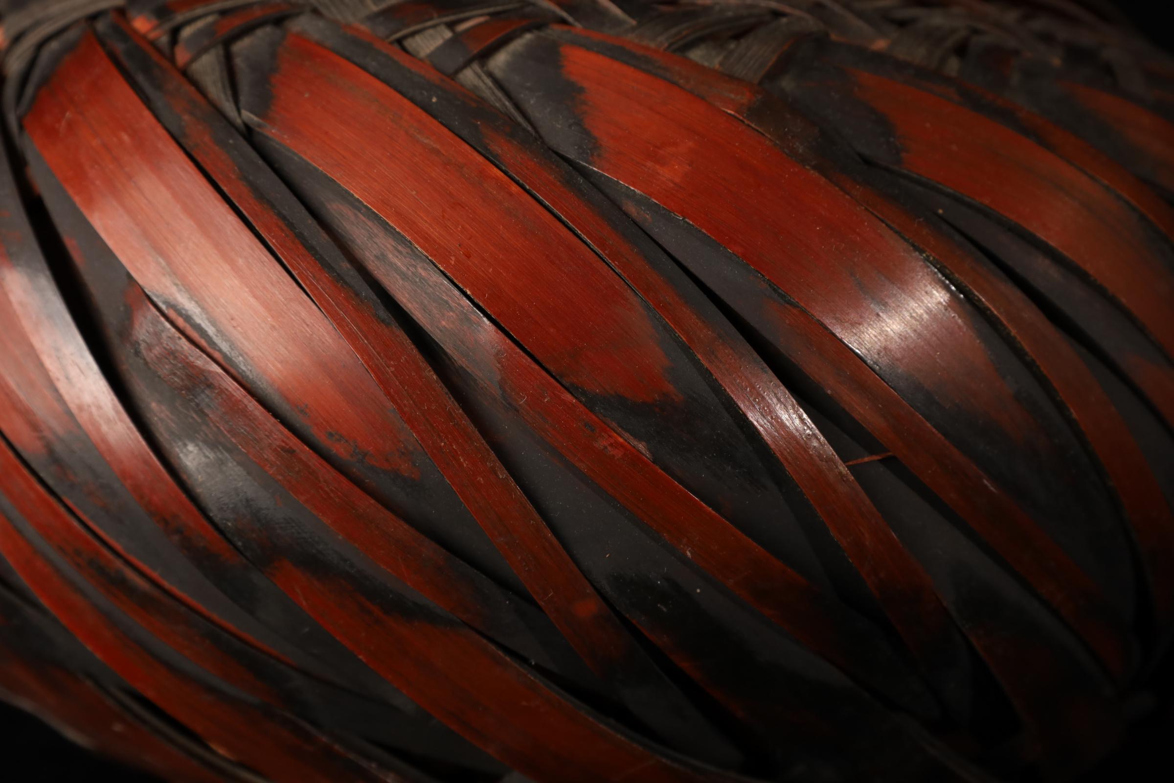 Cesto di fiori di bambù attorcigliato del periodo Showa giapponese In condizioni buone in vendita a Fukuoka, JP