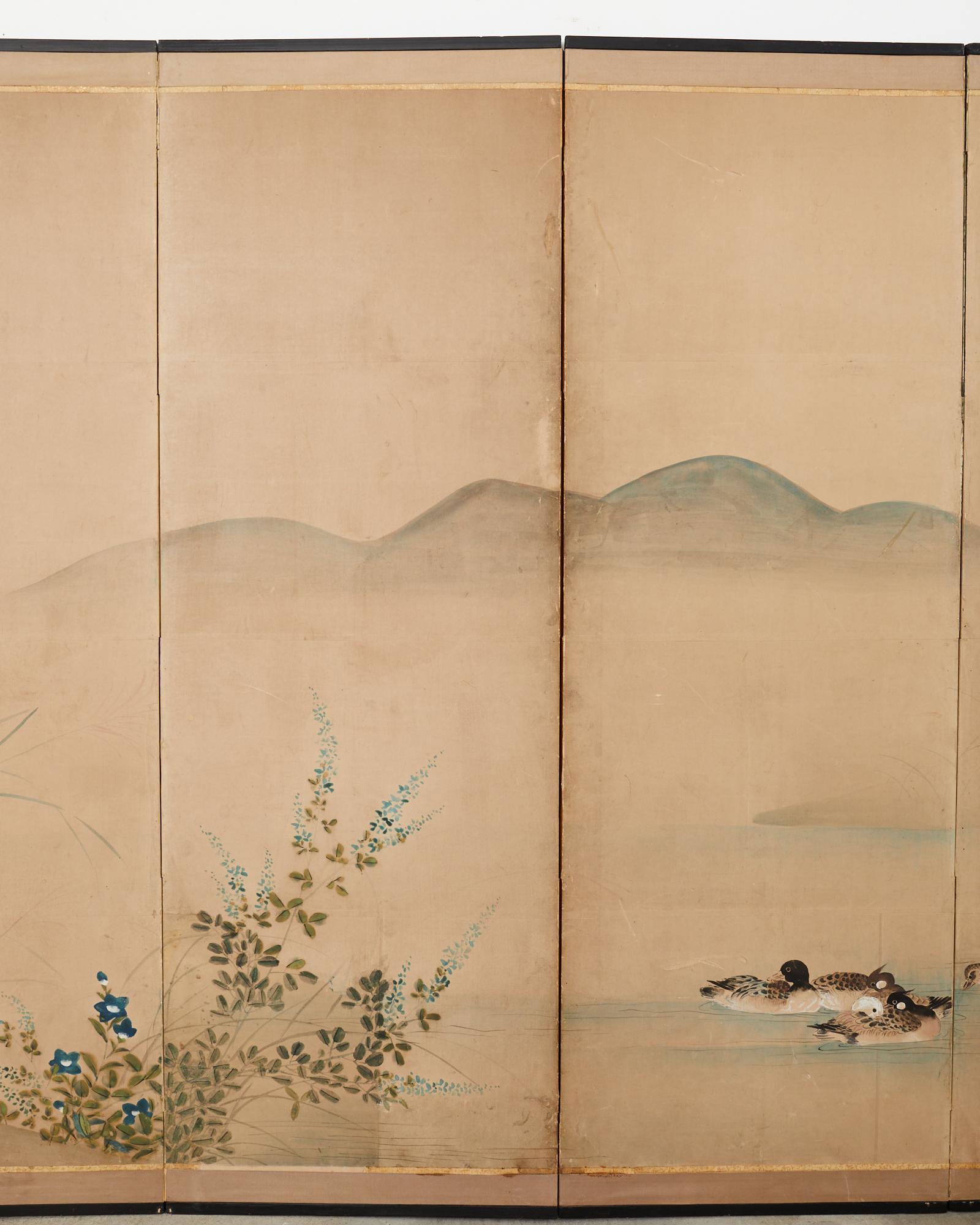 Japanische Showa-Raumteiler mit sechs Tafeln, Herbstkäfer und Singvögel (20. Jahrhundert)