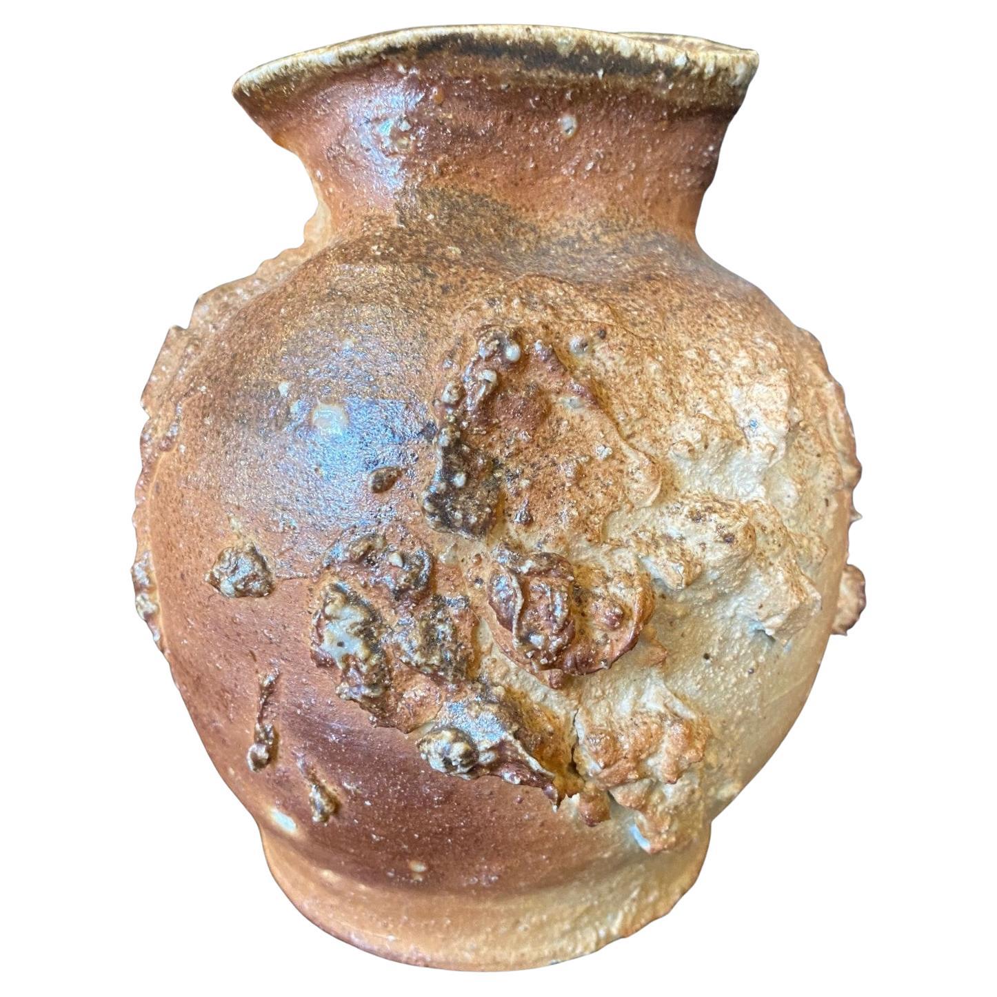 Vaso astratto Wabi-Sabi firmato dall'artigiano giapponese Mingei Shigaraki Ware