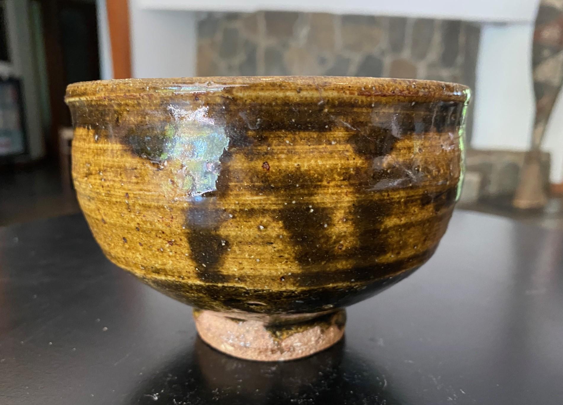 Fired Japanese Signed Wabi-Sabi Pottery Glazed Chawan Tea Bowl Style of Bernard Leach For Sale