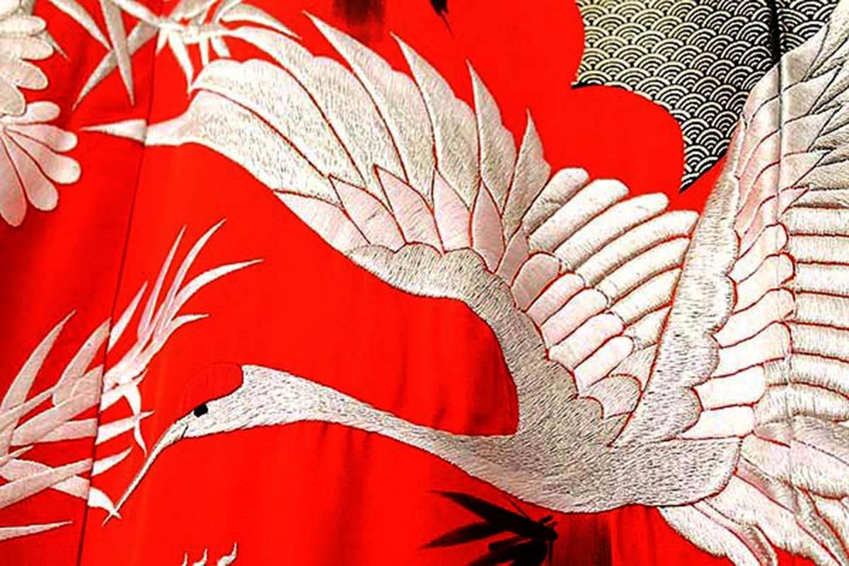 Japanese Silk Embroidered Uchikake Formal Wedding Kimono, Red Silver, Art Deco For Sale 13