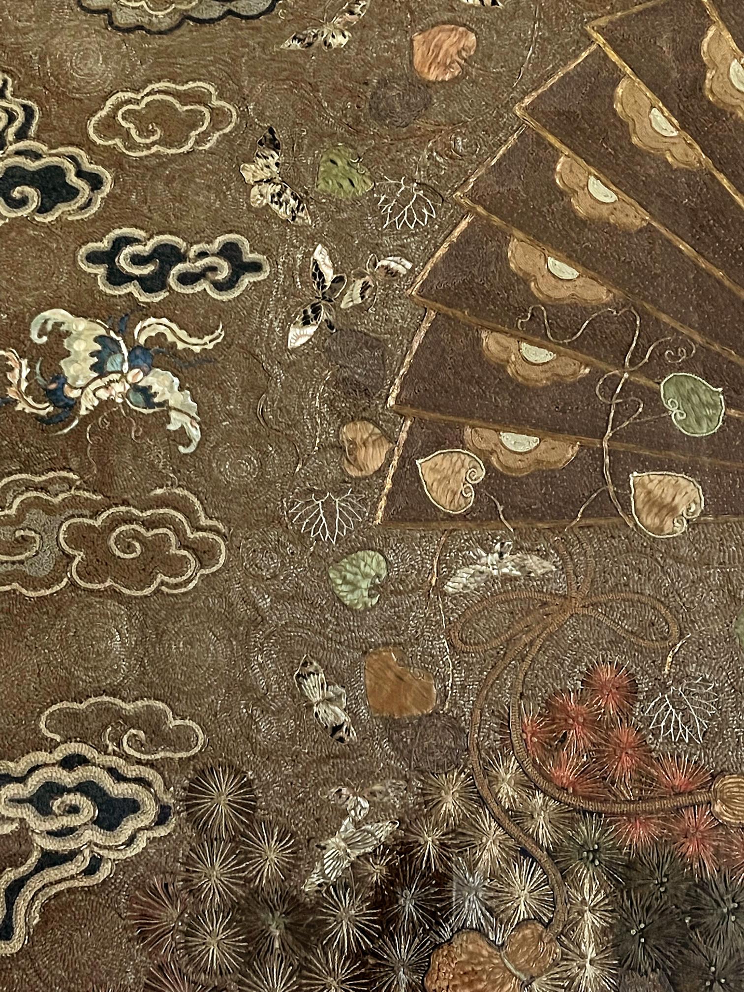 Japanischer Wandteppich aus Seide mit Stickerei aus der Meiji-Periode im Angebot 6