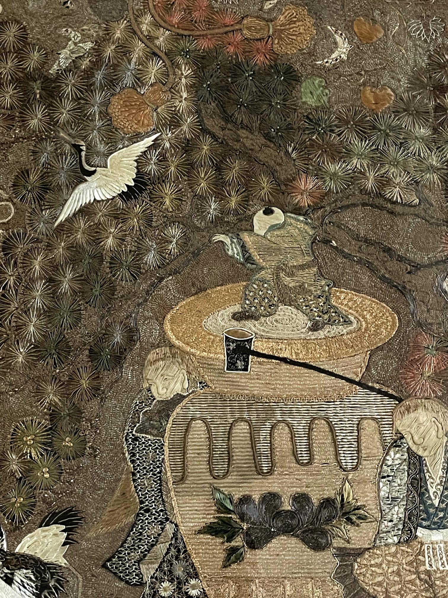 Japanischer Wandteppich aus Seide mit Stickerei aus der Meiji-Periode (Japonismus) im Angebot