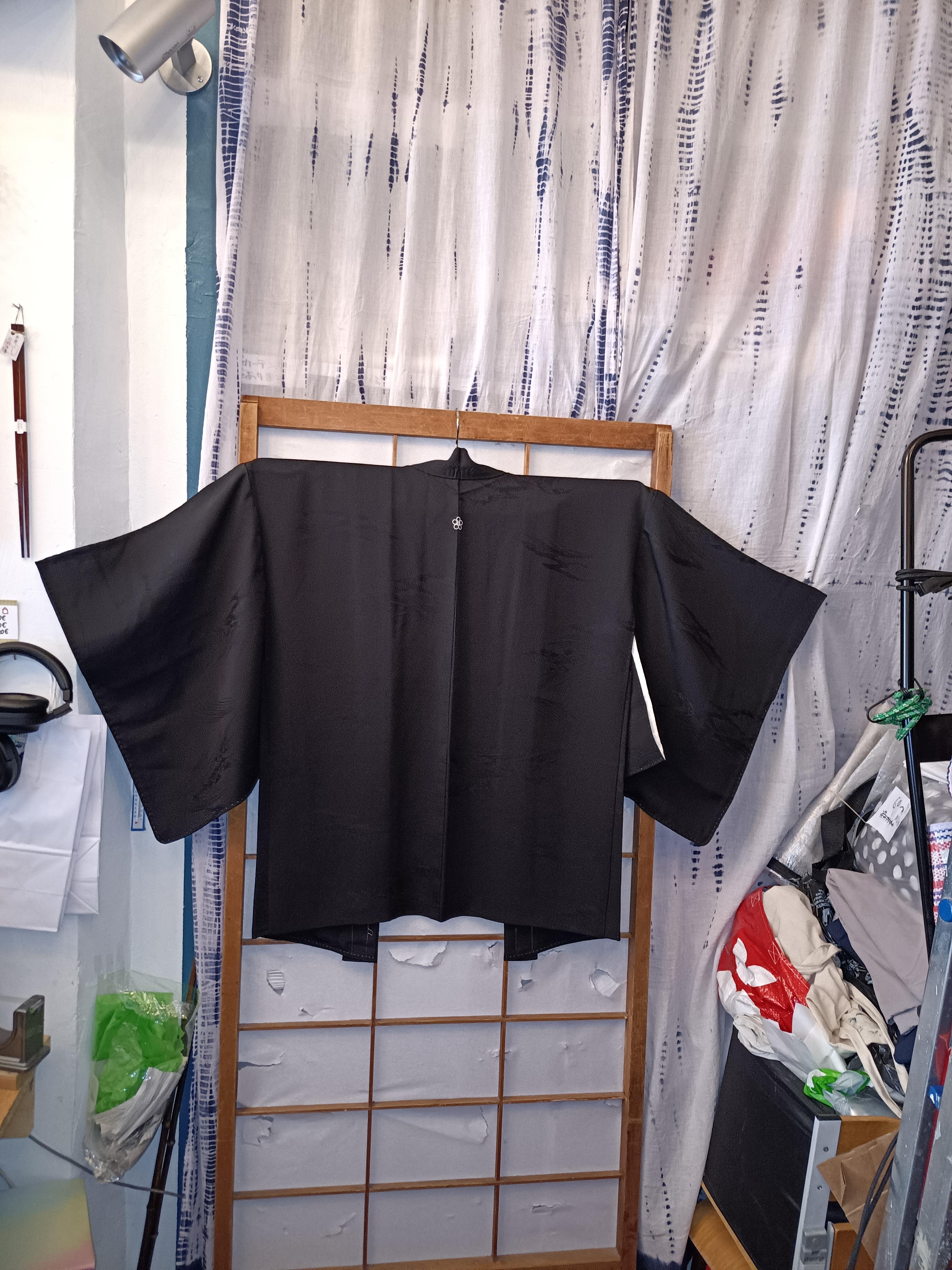Silk Japanese silk haori jacket black For Sale