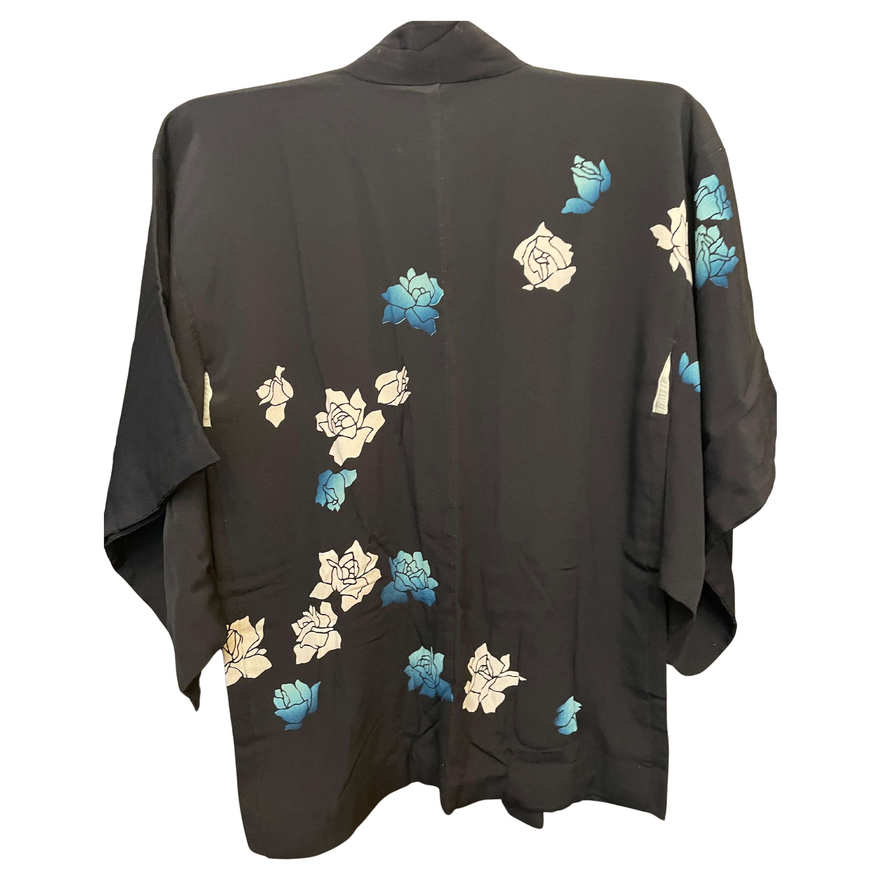 Japanese Silk Haori Jacket Black with White and Bleu Rose 1980s  For Sale