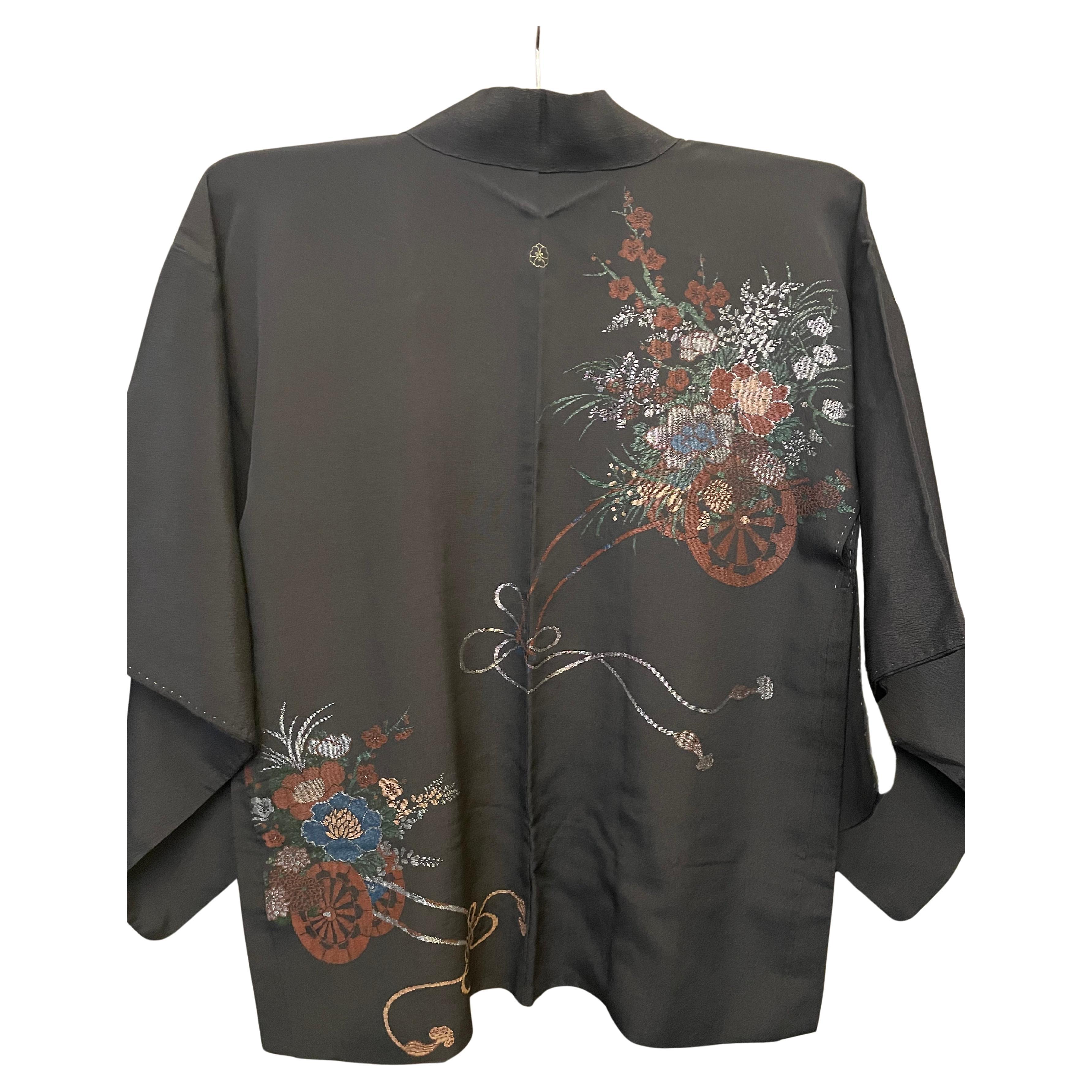 Japanese Silk Haori Jacket for Women Black 1980s Showa Hanaguruma For Sale