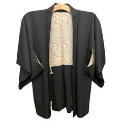 Vintage Japanese Silk Haori Jacket Simple Black 1980s MaruniChigaiTakanoHaMon