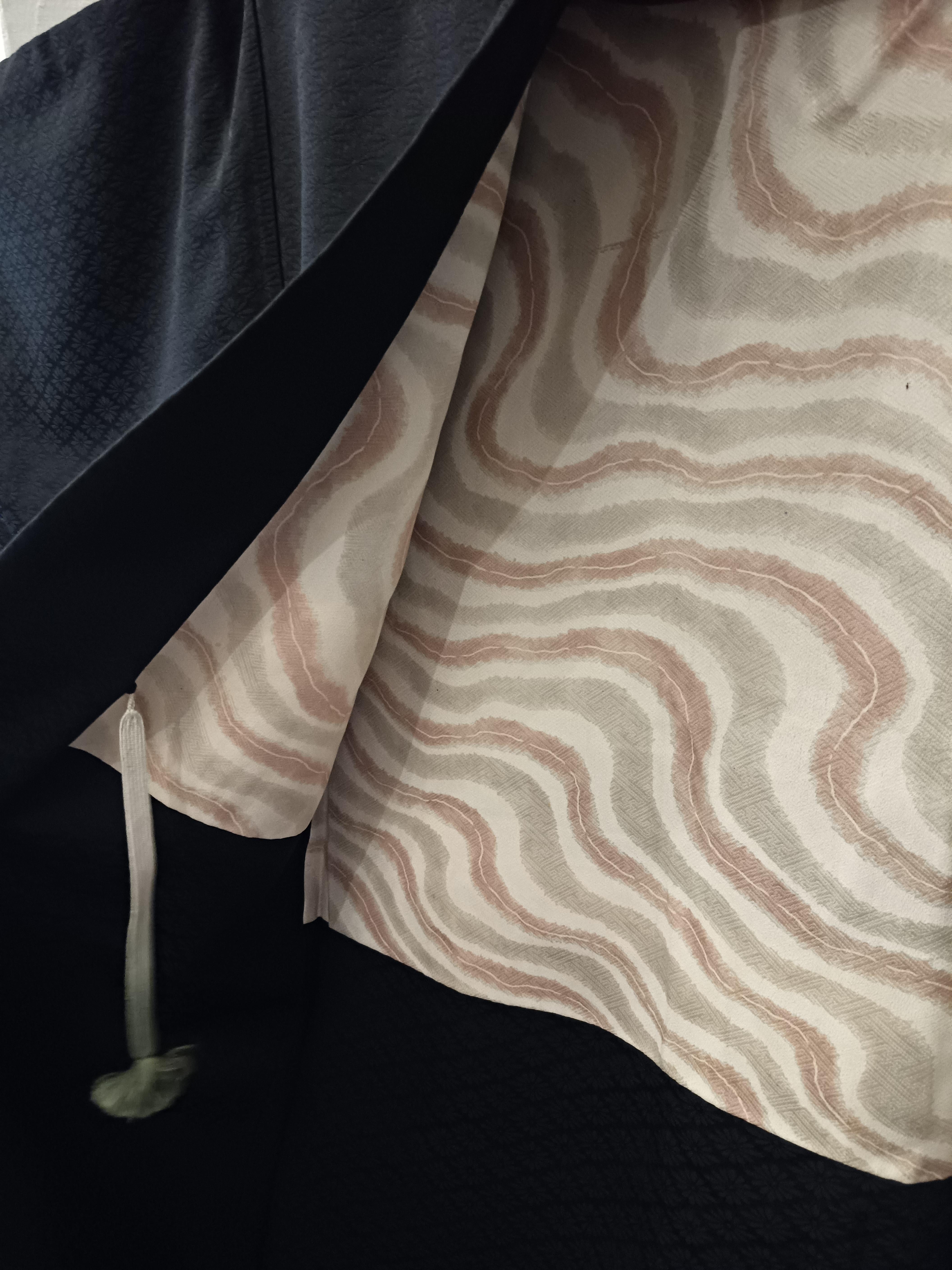 Chaqueta de seda japonesa HAORI negra en Bueno estado para la venta en Paris, FR