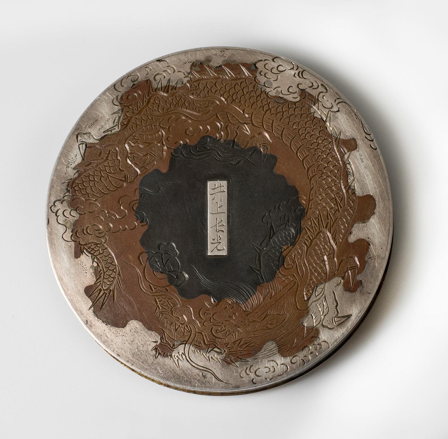 Japanese Silver and Mixed Metal Kogo - Inoue Nagamitsu In Good Condition For Sale In Christchurch, GB