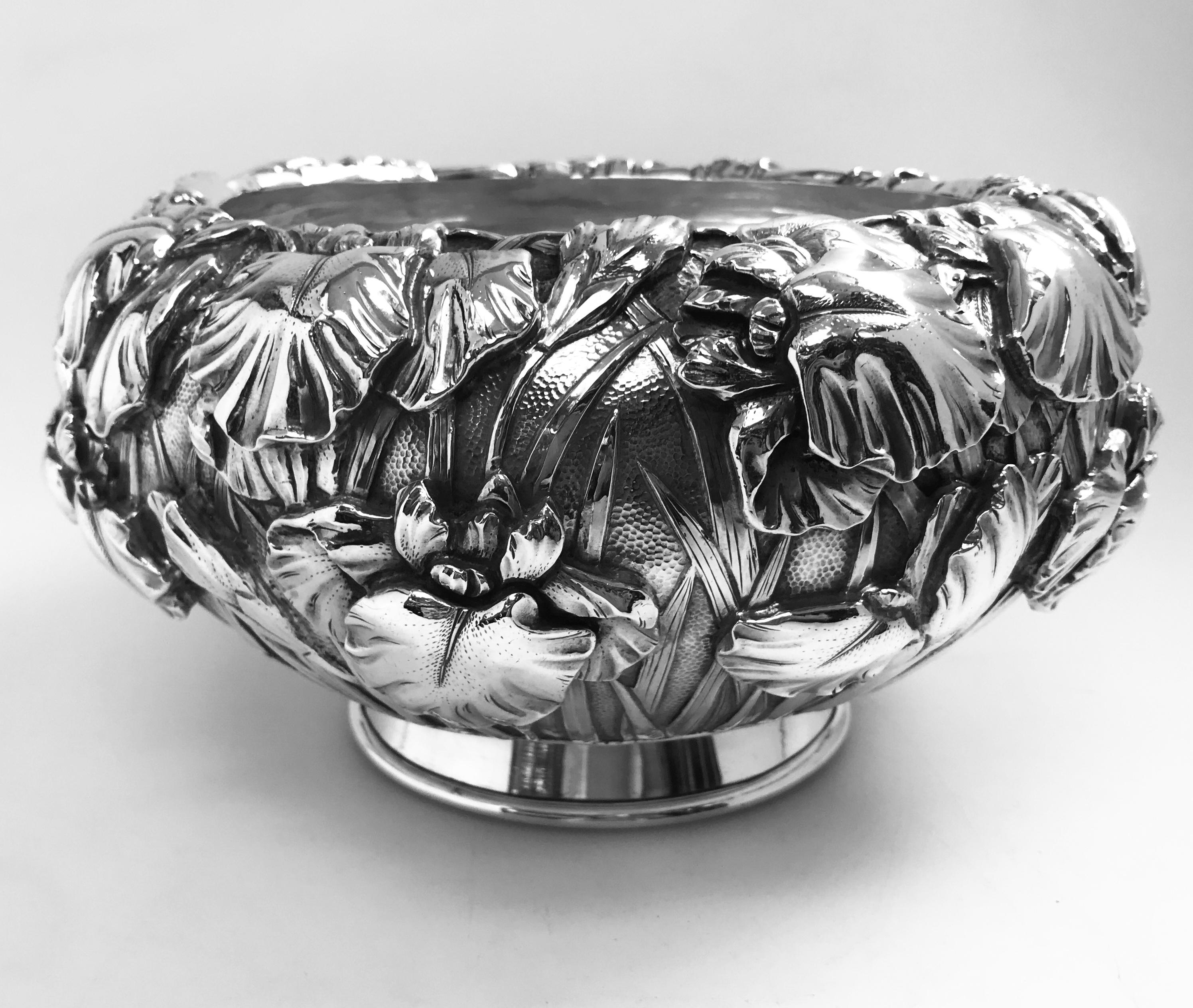 Early 20th Century Japanese Silver Bowl For Sale