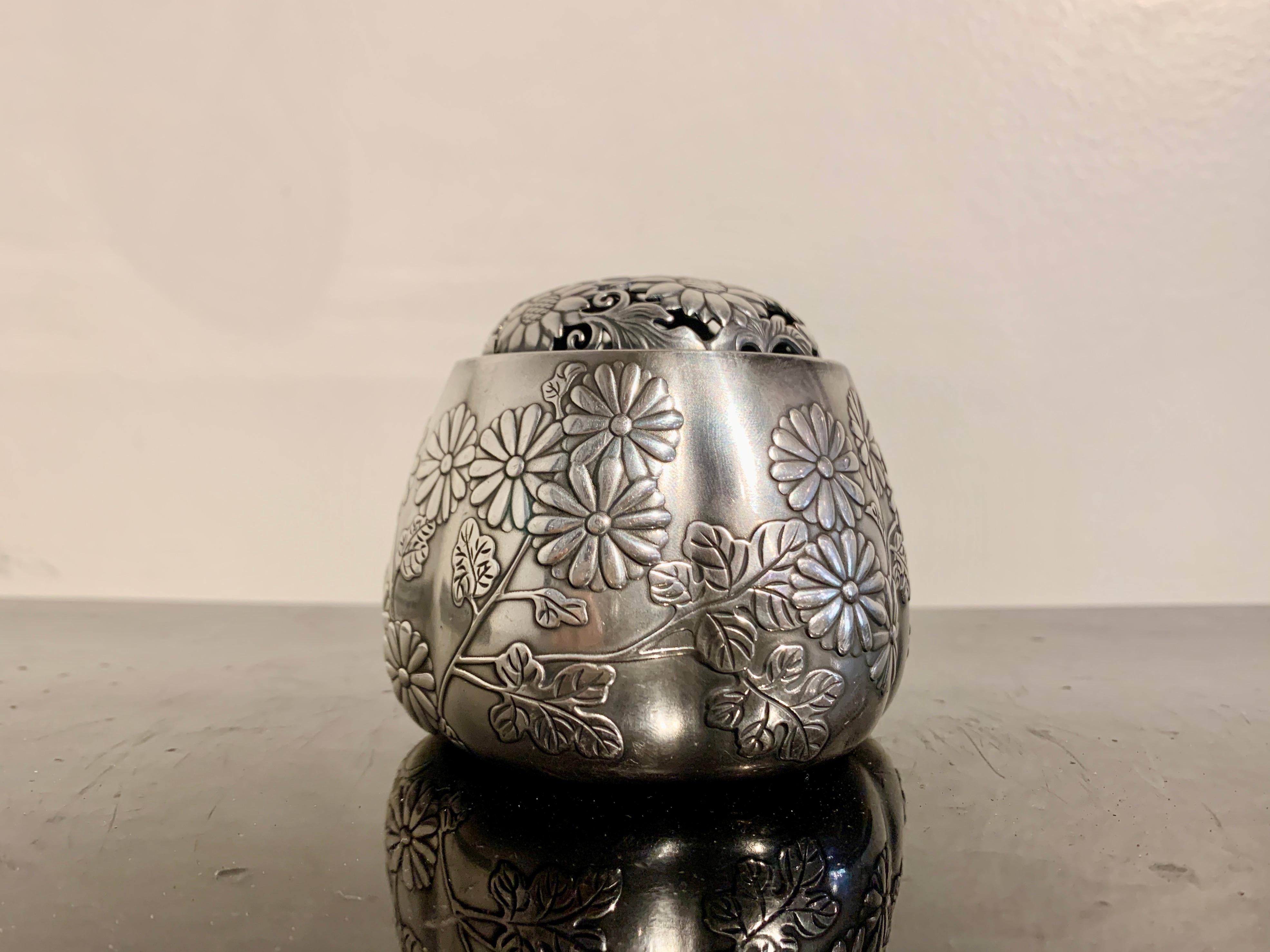Repoussé Japanese Silver Incense Burner, Akoda Koro, by Nomura, Meiji Period, Japan For Sale