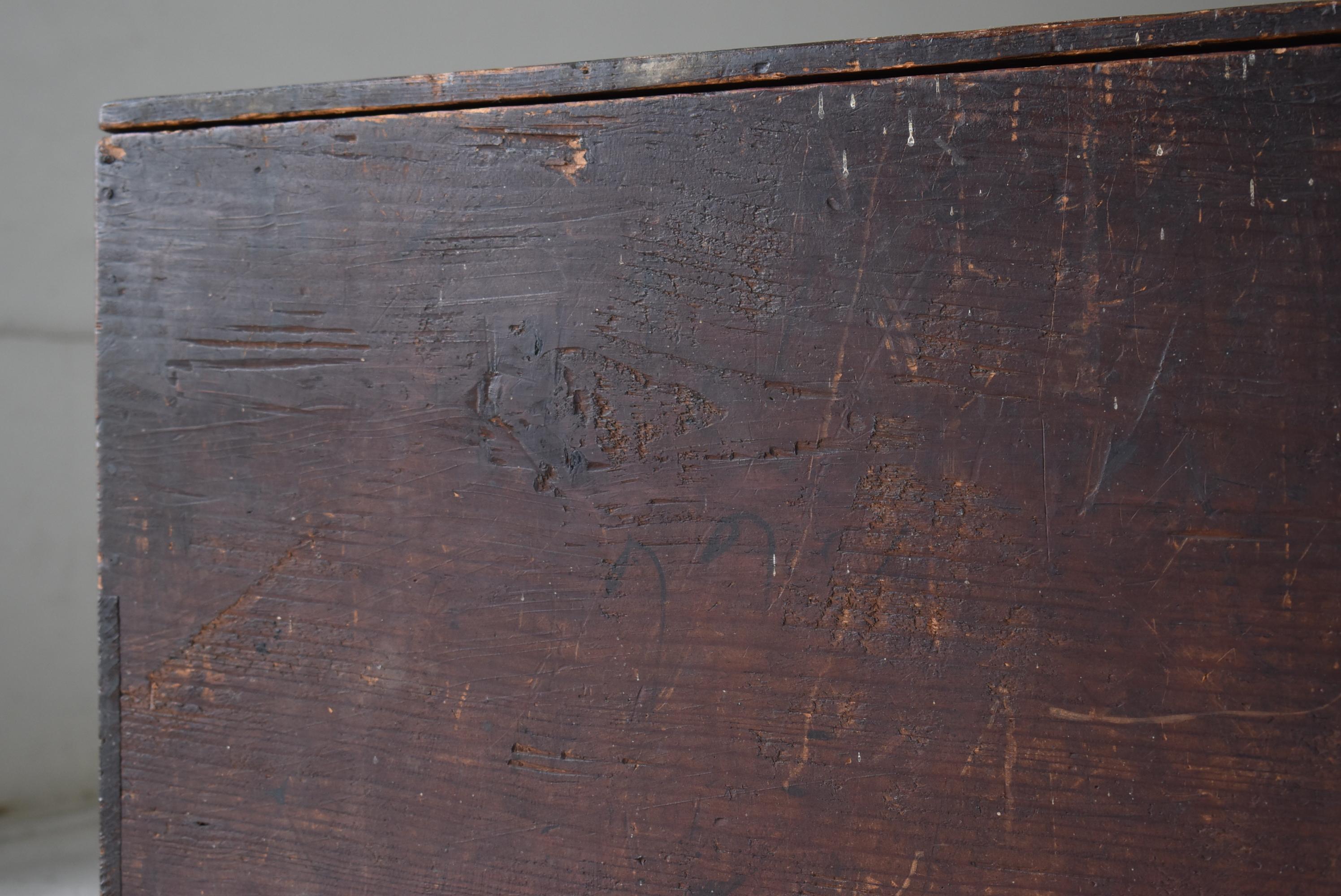 20th Century Japanese Antique Storage Box 1860s-1900s / Nightstand Side Table Wabi Sabi For Sale