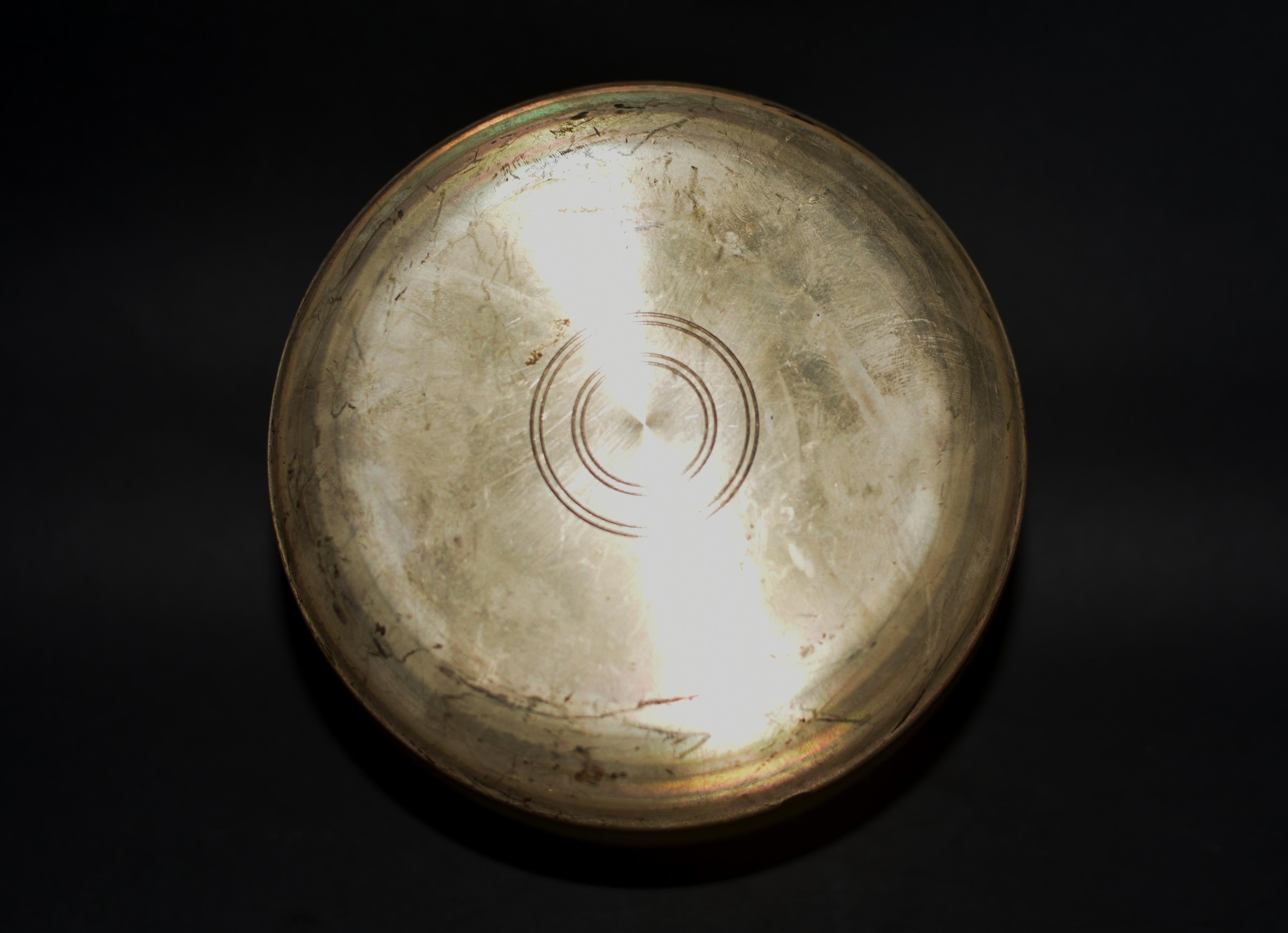 Japanese Singing Bowl Solid Brass Gold For Sale 4