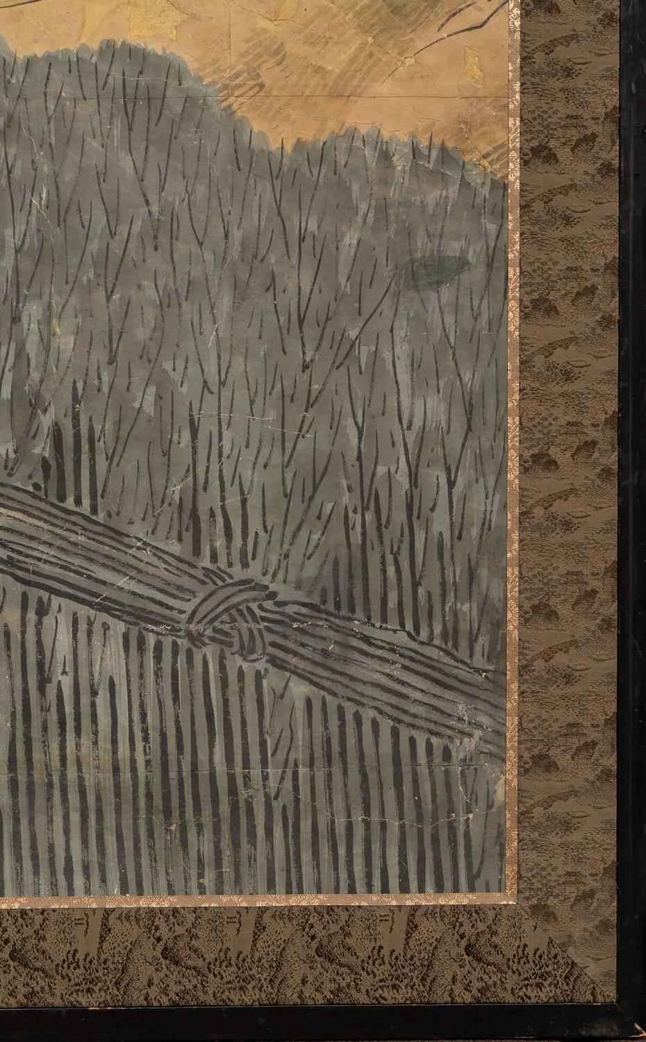Paravent japonais à six panneaux : Hawk avec une ancienne clôture en pin donnant sur une clôture en brindilles en vente 3