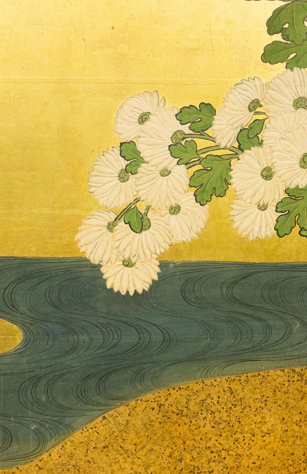 Japanese Six-Panel Screen, Rimpa School Chrysanthemums on Gold In Good Condition For Sale In Hudson, NY