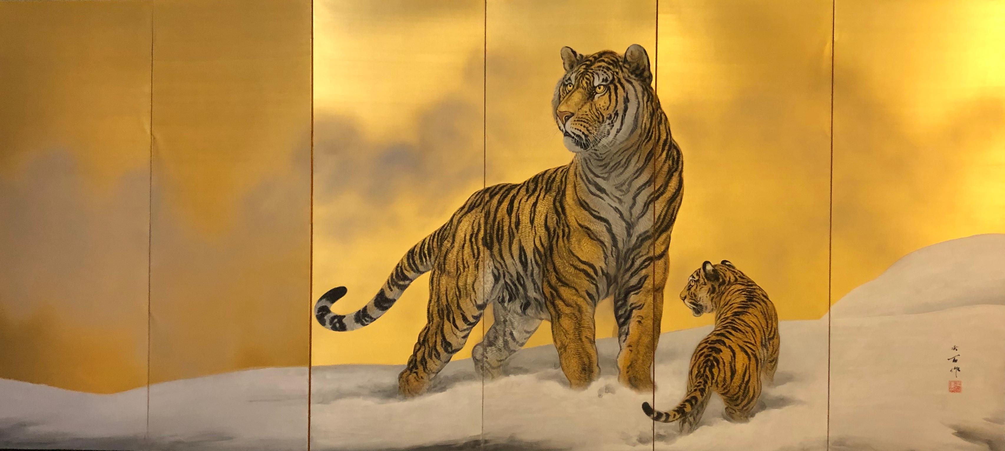 Japanese six-panel screen Siberian tigers by Goseki Mio (1884-1944). Mineral pigments and gold dust on silk.