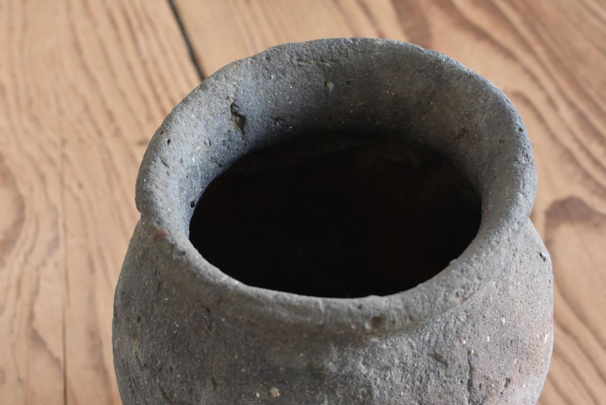 18th Century and Earlier Japanese Small Antique Pottery Pot / 1550-1650 / Tokoname Ware / Wabi-Sabi Vase