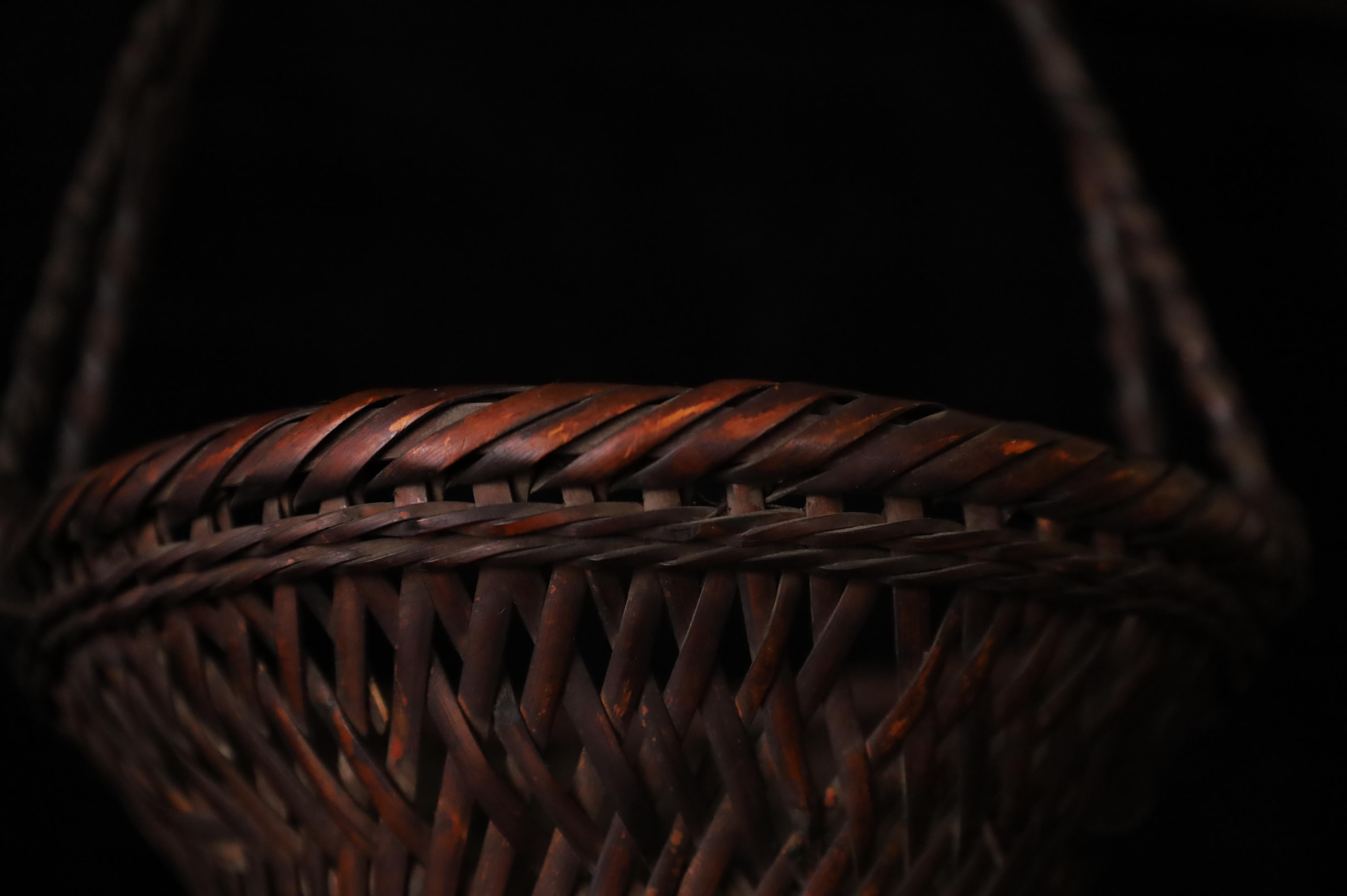 Japanese Small Bamboo Ikebana Basket  for Ikebana– Handwoven, Early 20th Century For Sale 5