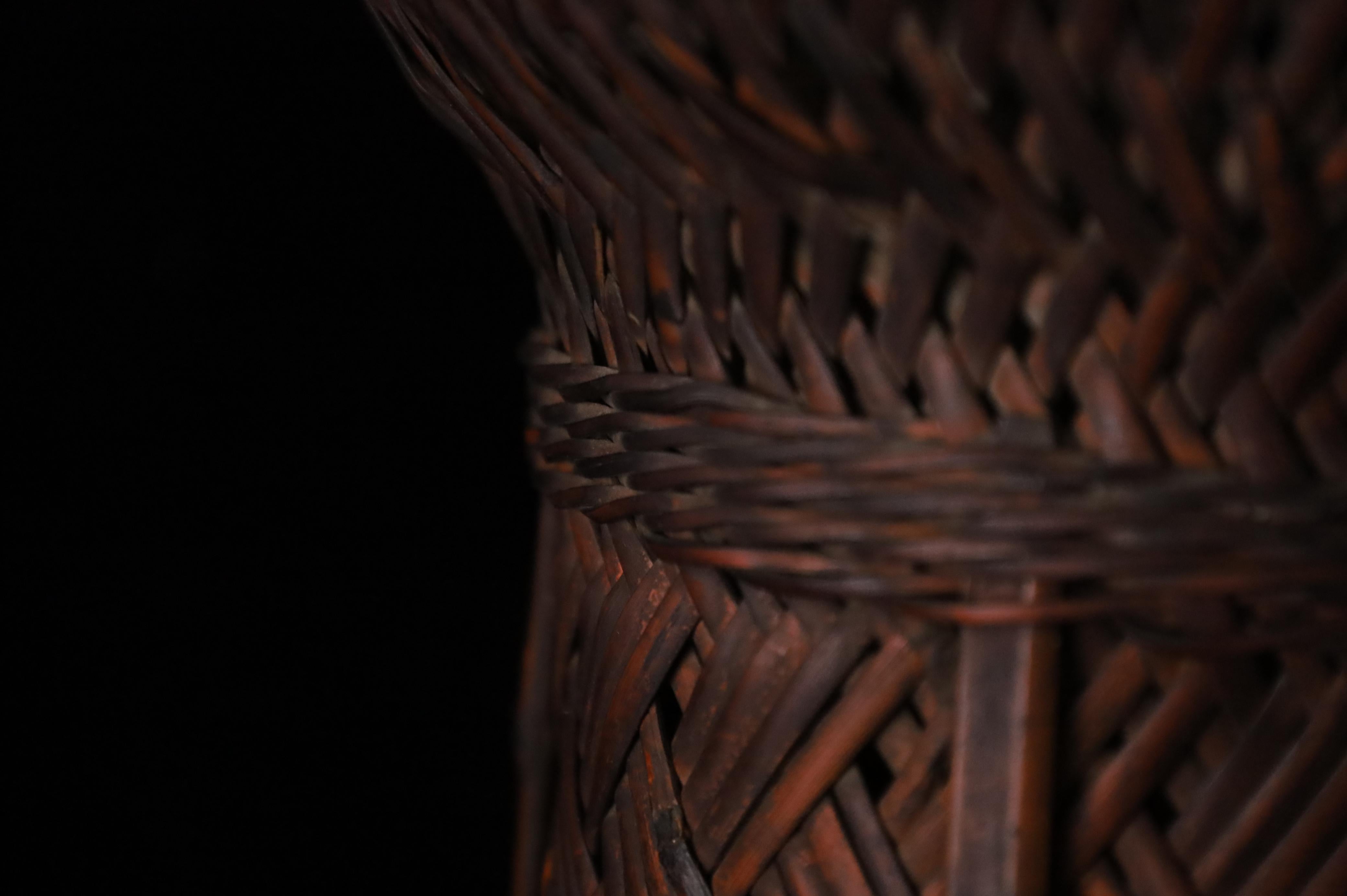 Japanese Small Bamboo Ikebana Basket  for Ikebana– Handwoven, Early 20th Century For Sale 11