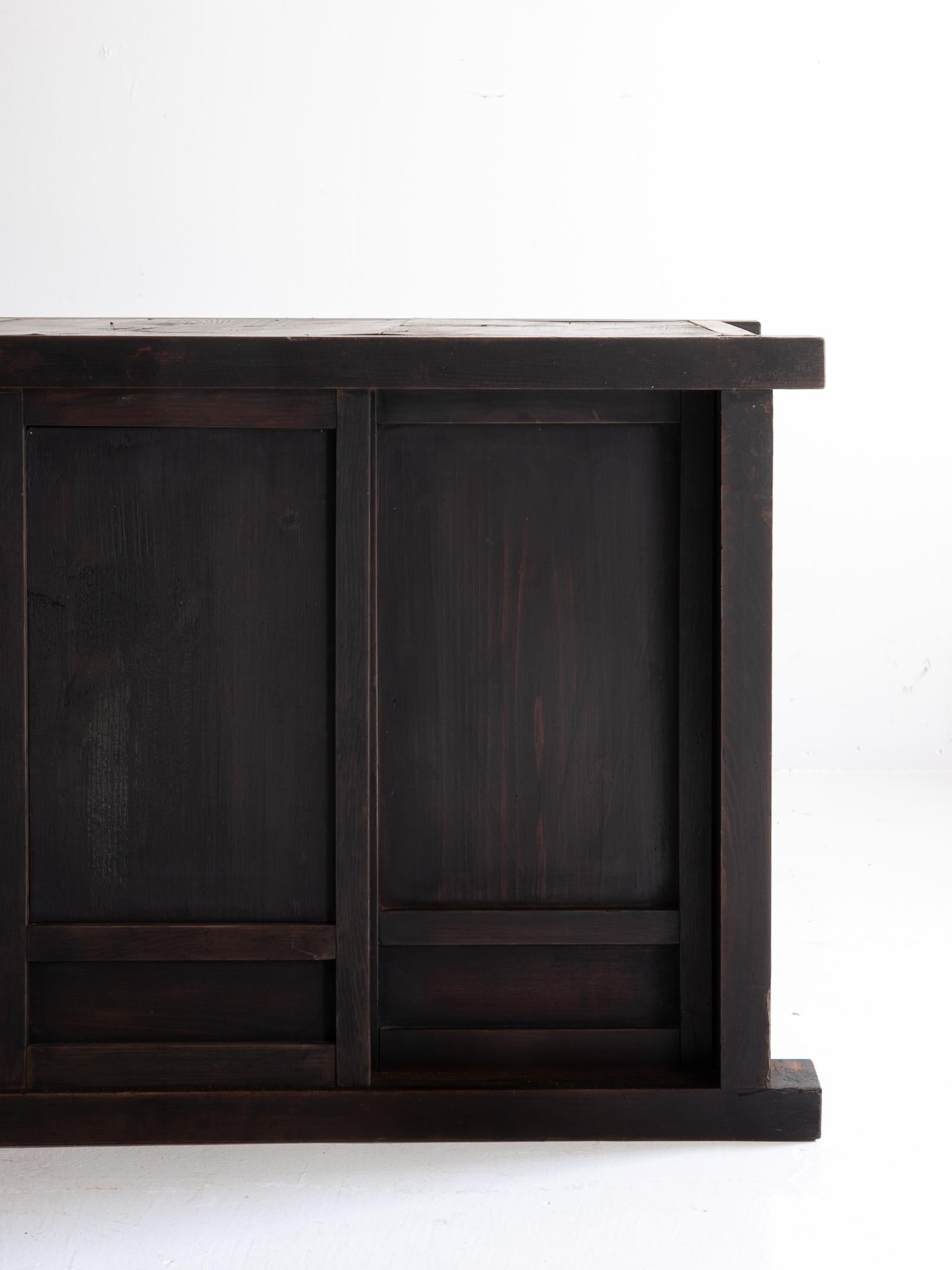 Japanese small Black Tansu 1900-1940 / Taisho Period/Cabinet Sideboard Wabisabi For Sale 6