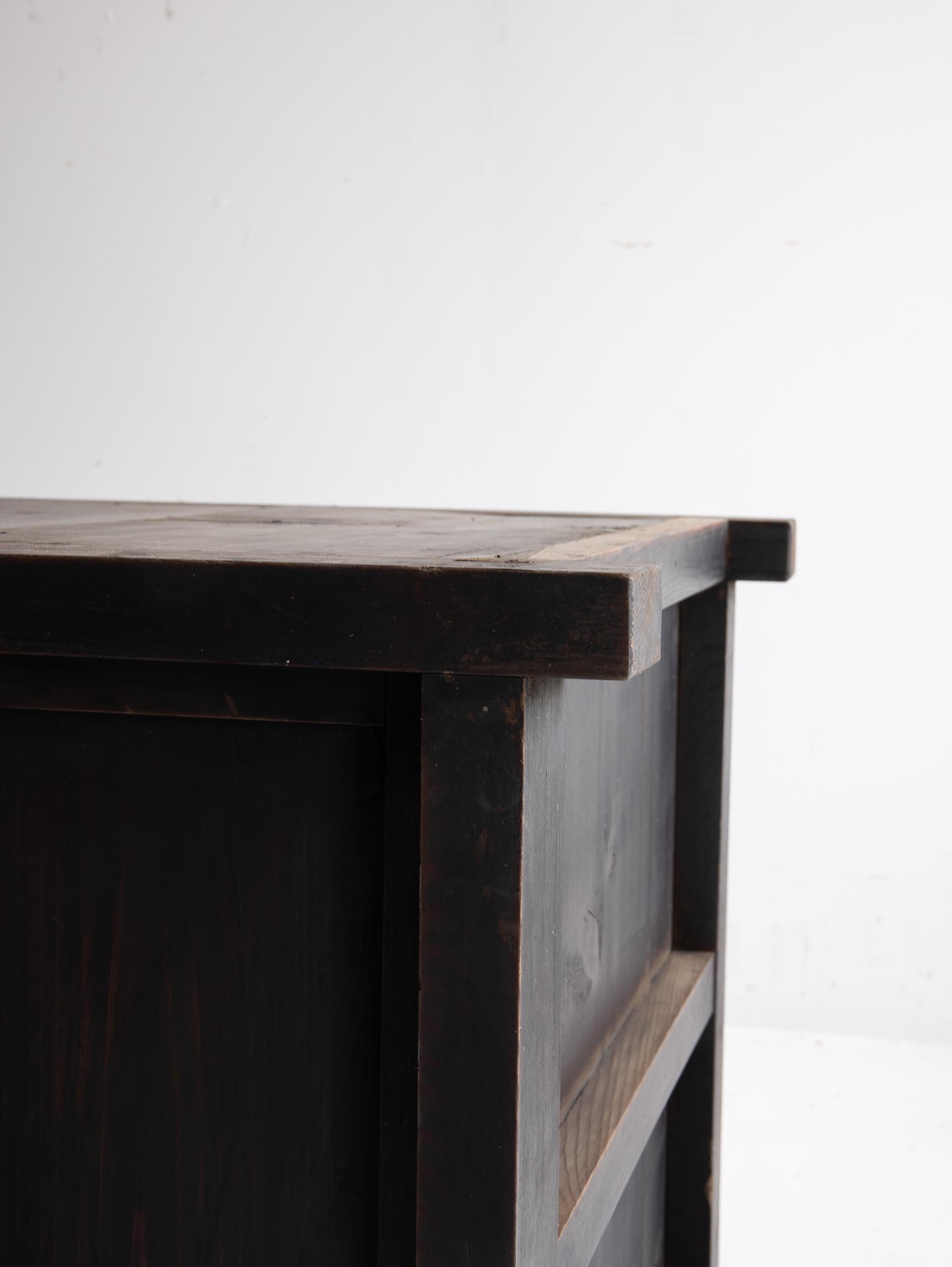 Japanese small Black Tansu 1900-1940 / Taisho Period/Cabinet Sideboard Wabisabi For Sale 7