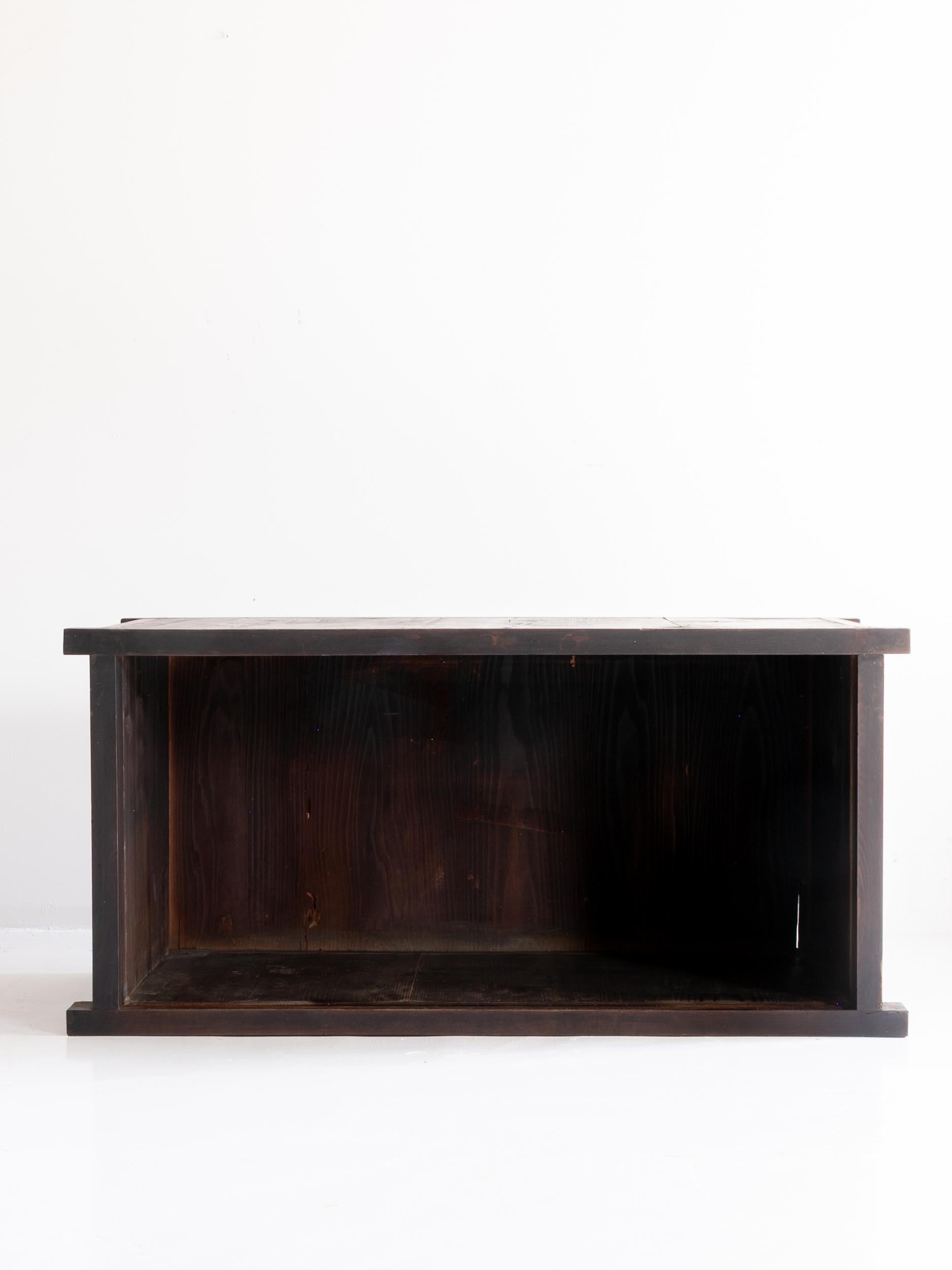 Japanese small Black Tansu 1900-1940 / Taisho Period/Cabinet Sideboard Wabisabi For Sale 2