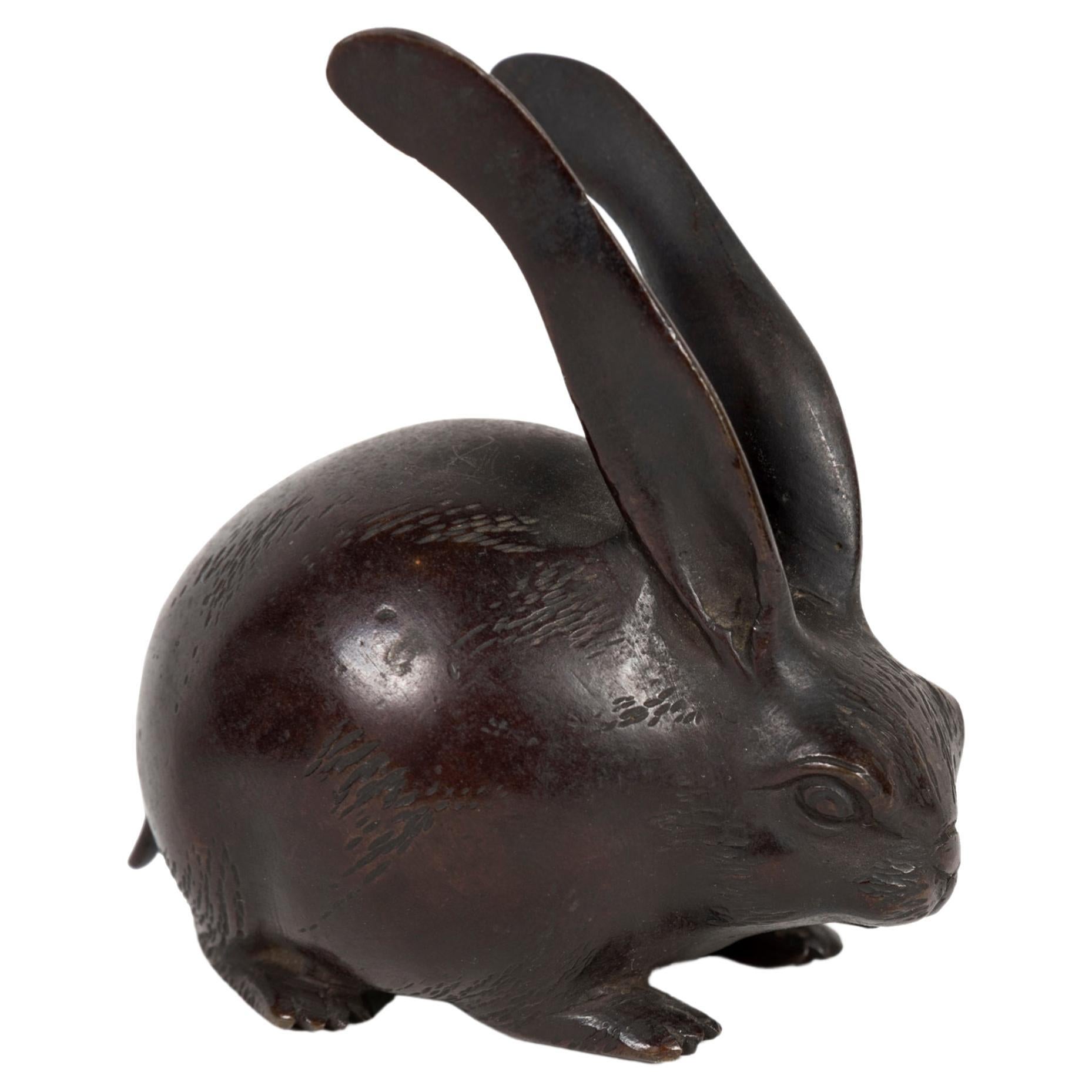 Japanese small round bronze hare Meiji era For Sale
