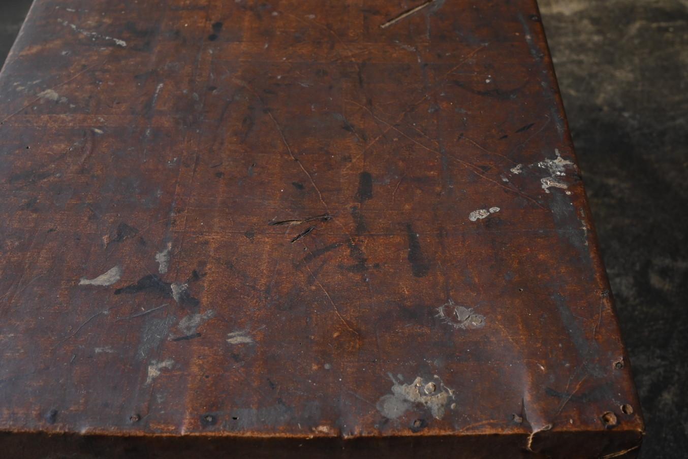 Japanese small wooden antique low table with paper pasting/1868-1920 For Sale 2