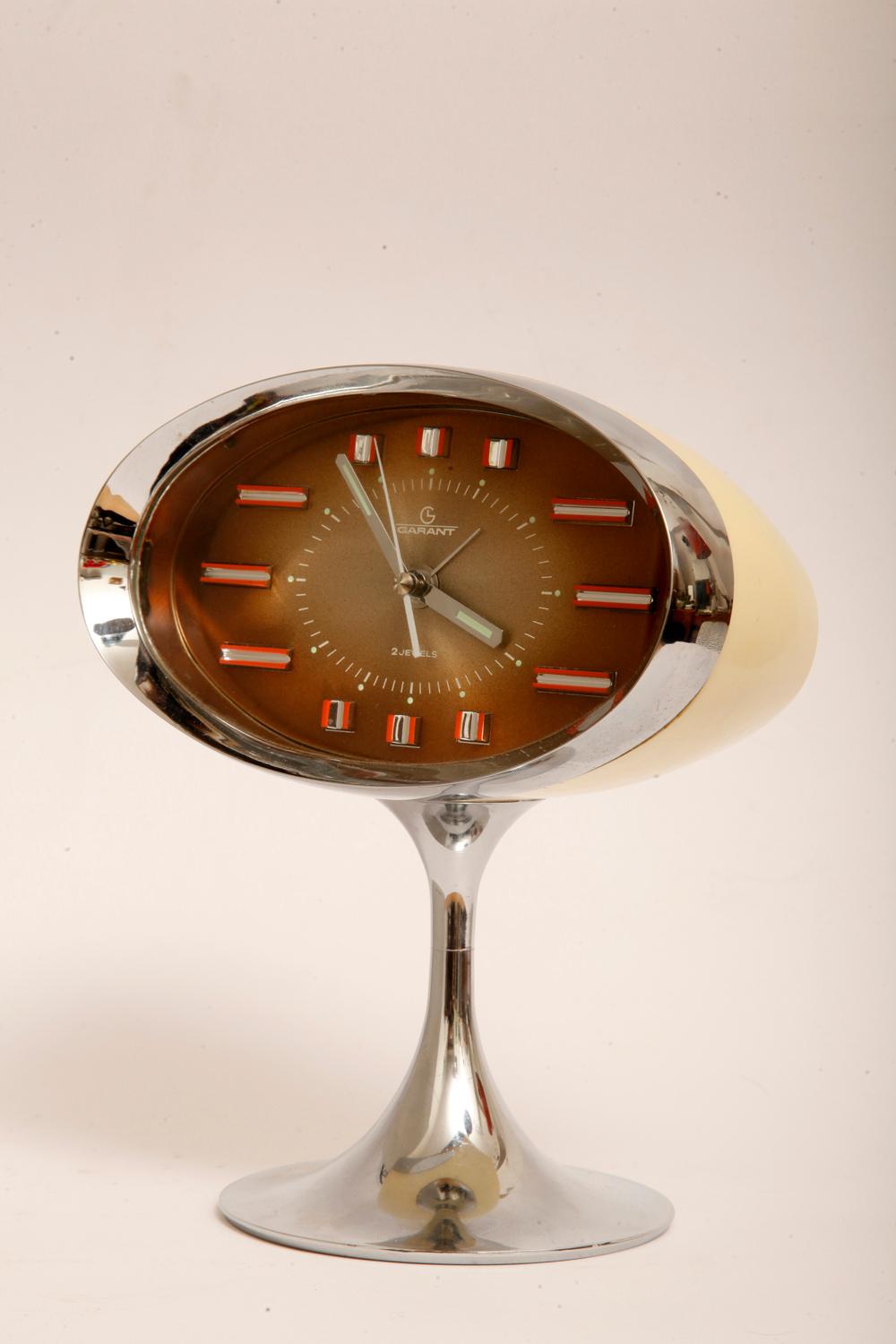 Japanese Space Age Alarm Clock Garant, Plastic and Chromed, 1970s For Sale 7